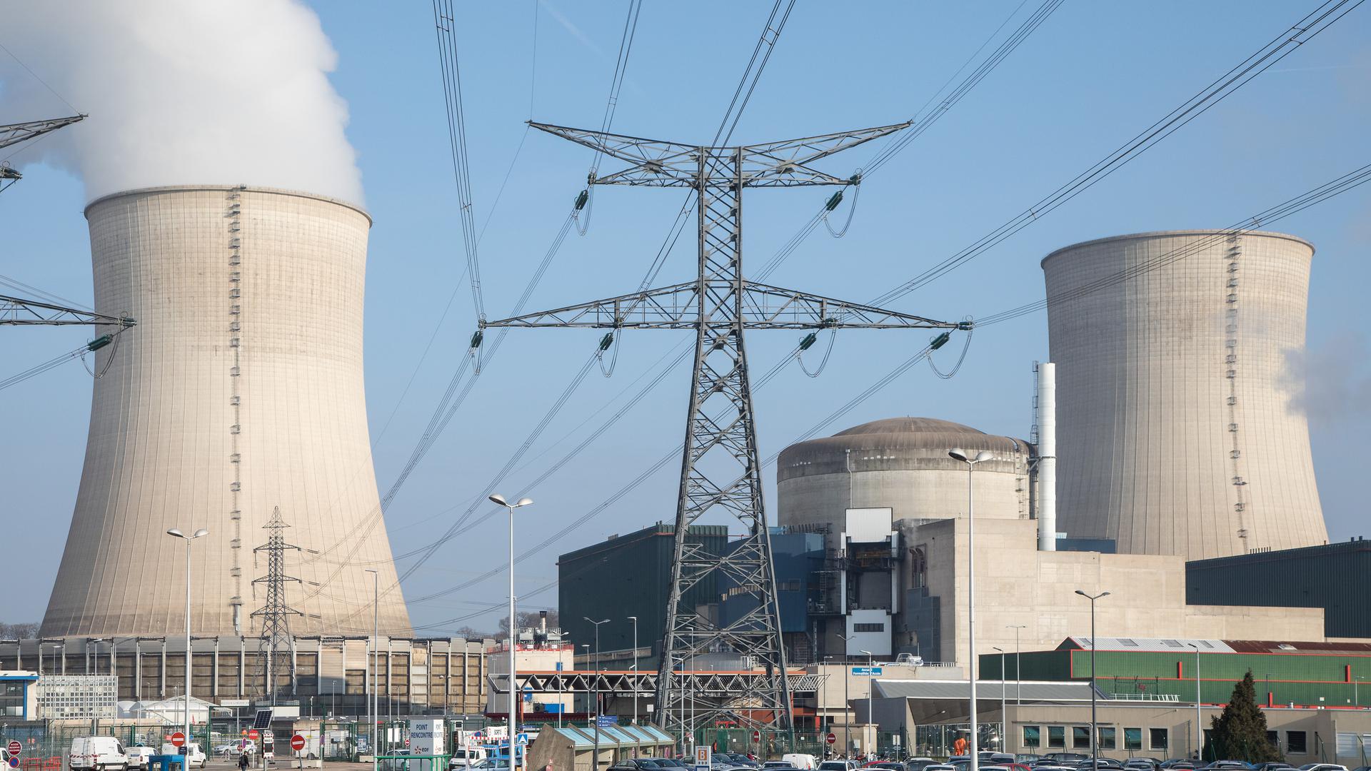 L'EDF, qui se charge de la production et de la distribution d'électricité en France, avait défendu la centrale lorraine il y a quelques jours.