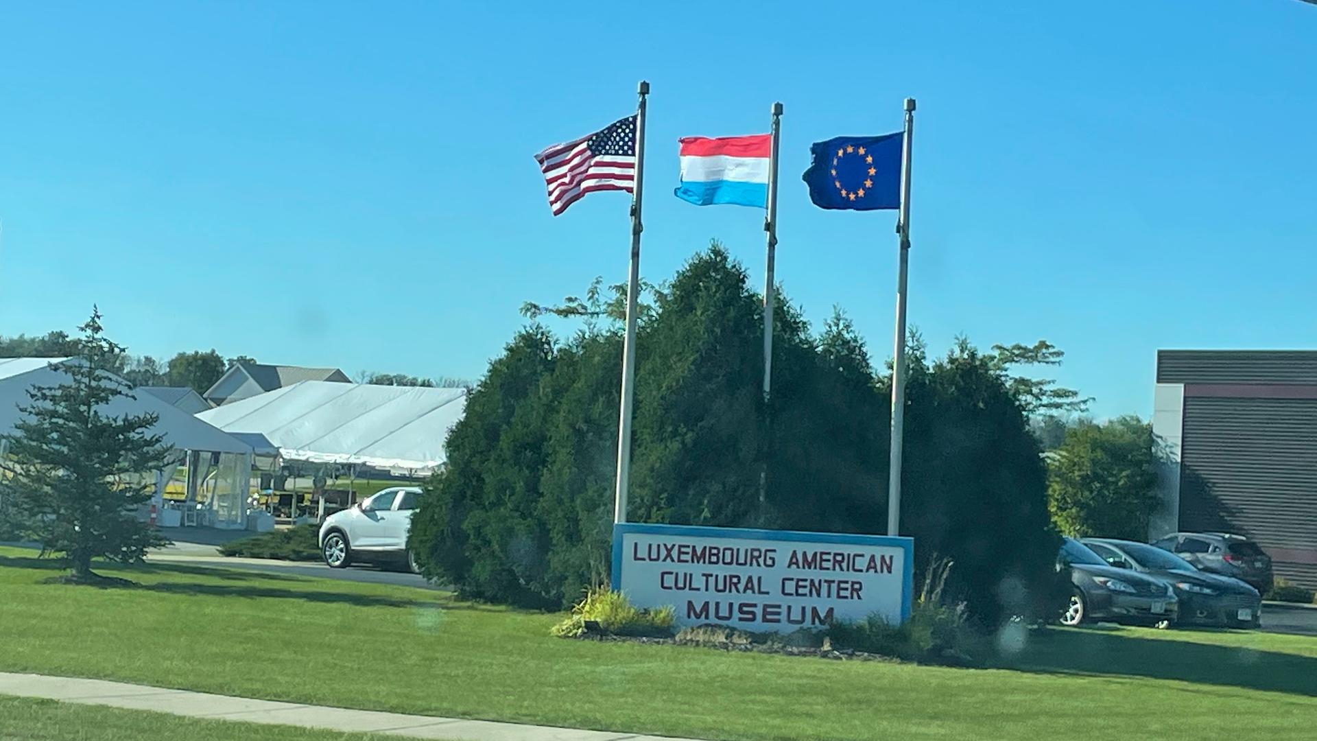 Le drapeau luxembourgeois y est déjà accroché. Bientôt, des élèves de Junglinster s'envoleront vers les États-Unis pour un échange.