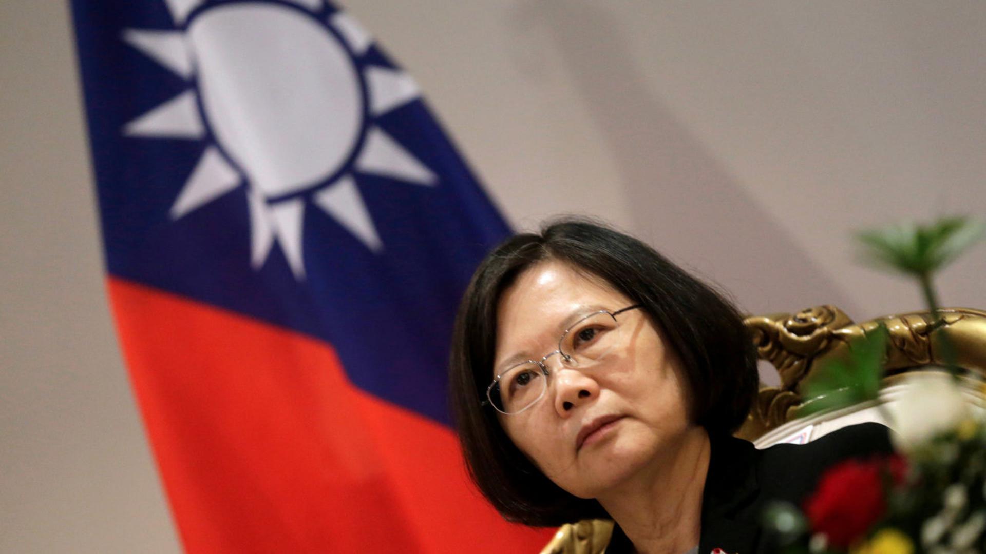 L'appel téléphonique, vendredi, de la présidente taïwanaise Tsai Ing-wen à Donald Trump marque une rupture spectaculaire avec 40 ans de diplomatie américaine. 