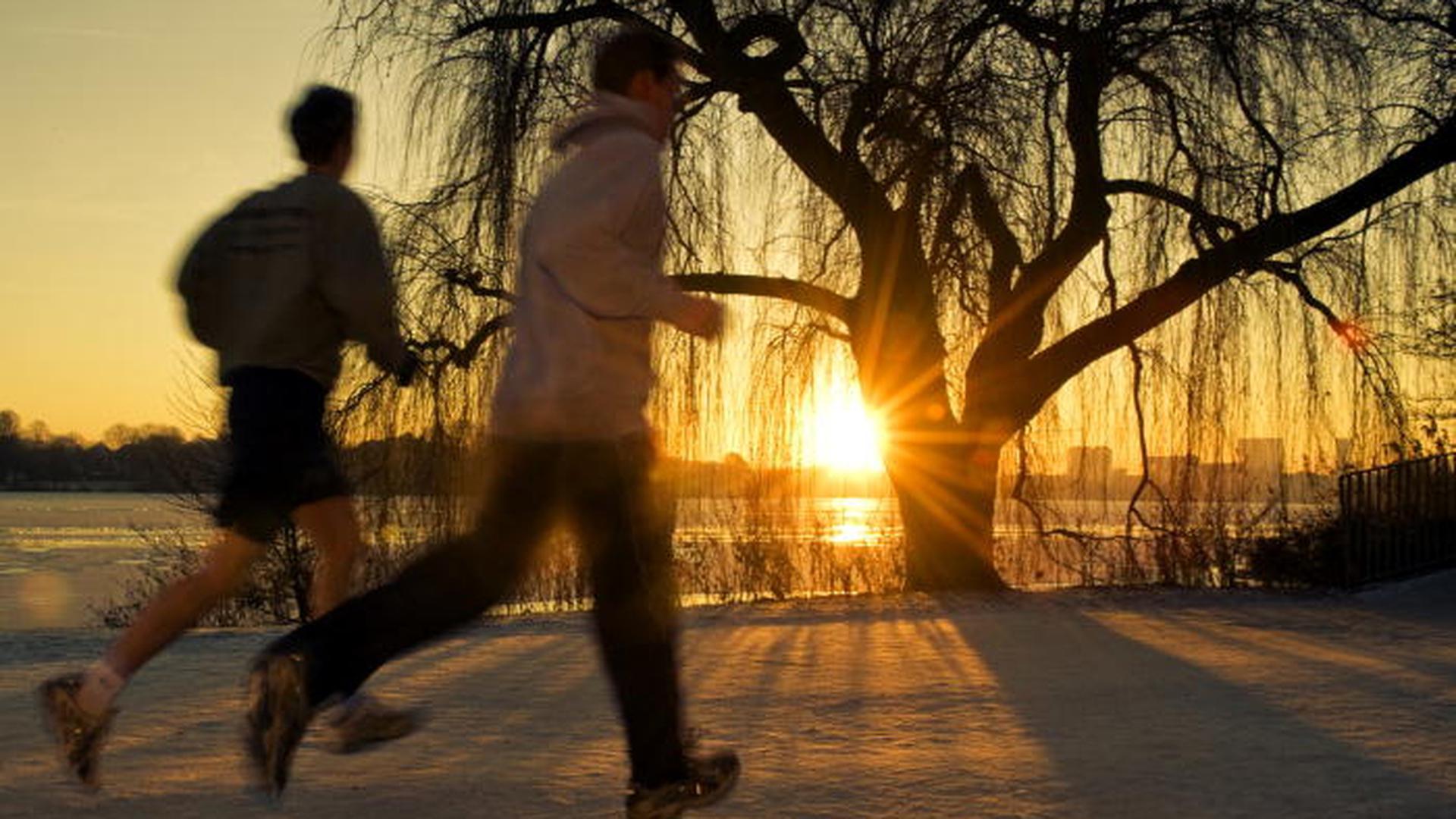 Avec des vêtements adéquats, on peut faire du jogging même en hiver.