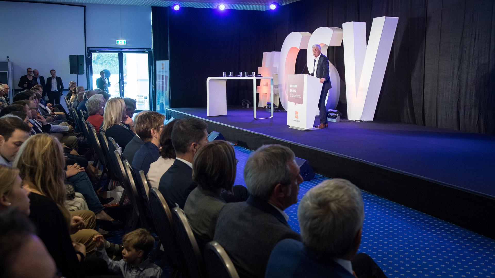 Le candidat tête de liste du CSV Claude Wiseler lors du congrès du CSV à Dommeldange.