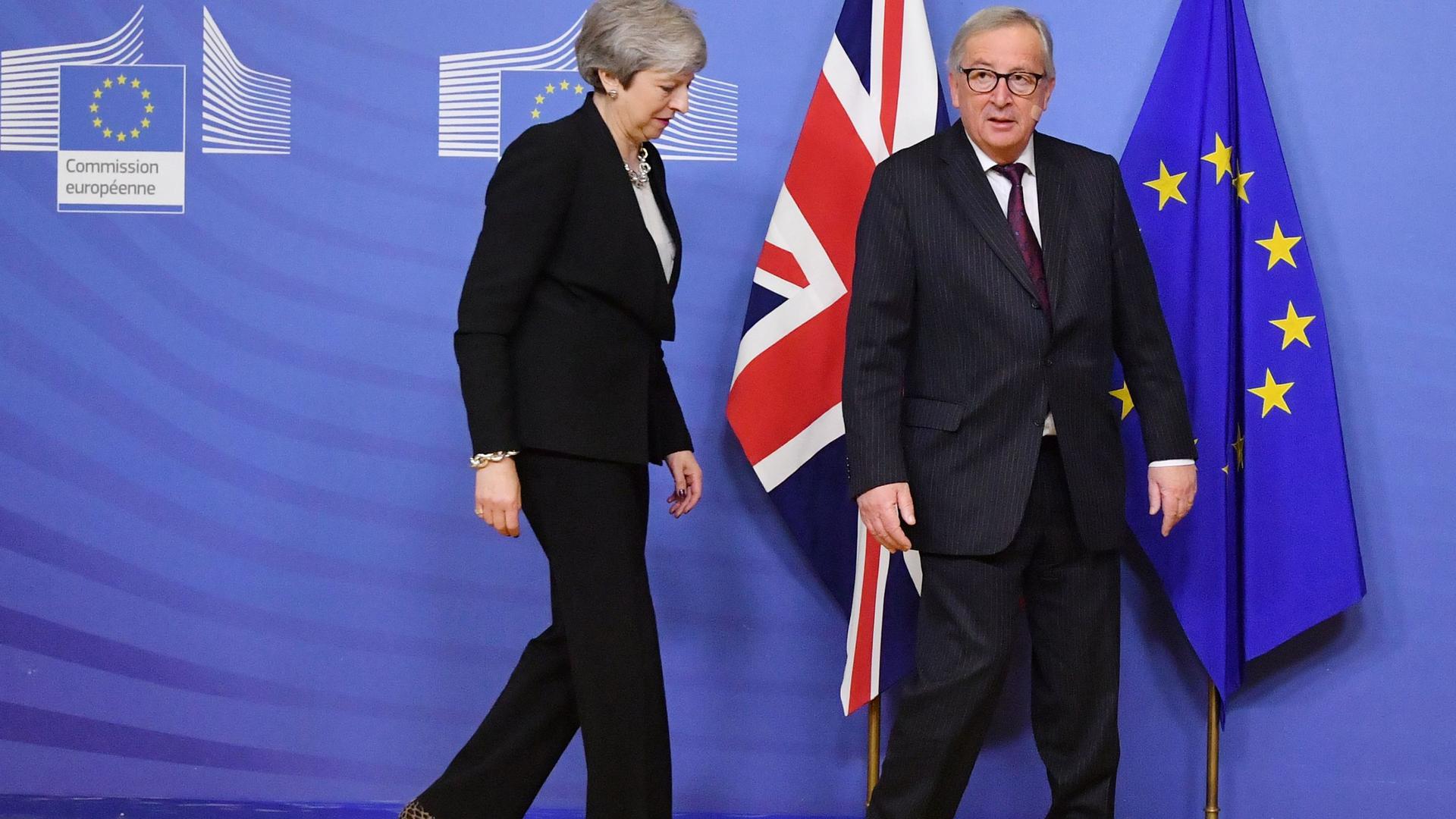 Le président de la Commission européenne Jean-Claude Juncker et la Première ministre britannique Theresa May se sont entretenus à Bruxelles mercredi.