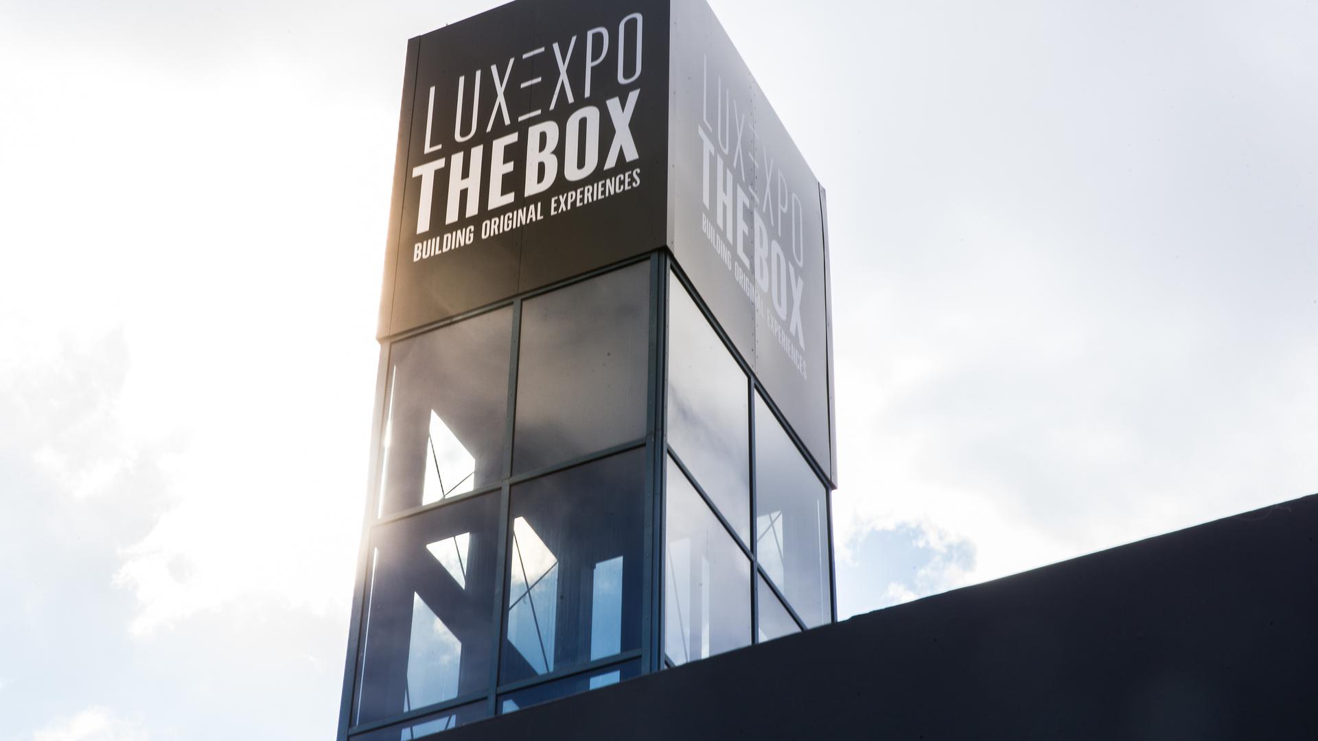 En attendant la décision sur son futur emplacement, les actionnaires de Luxexpo The Box choisissent de mettre en place des «investissements technologiques» destinés notamment à faire émerger «une solution génératrice de nouveaux revenus»