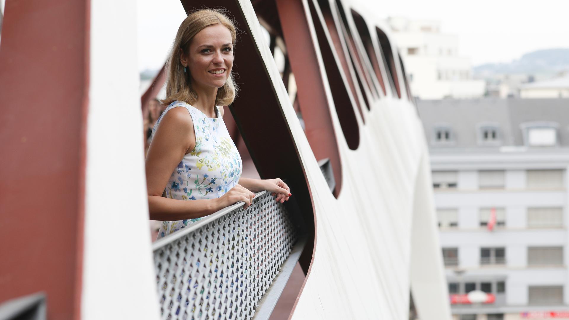 Esch/Alzette toujours en vue: même si la capitale est aujourd'hui sa maison politique, Taina Bofferding reste fermement enracinée dans la métropole du fer.