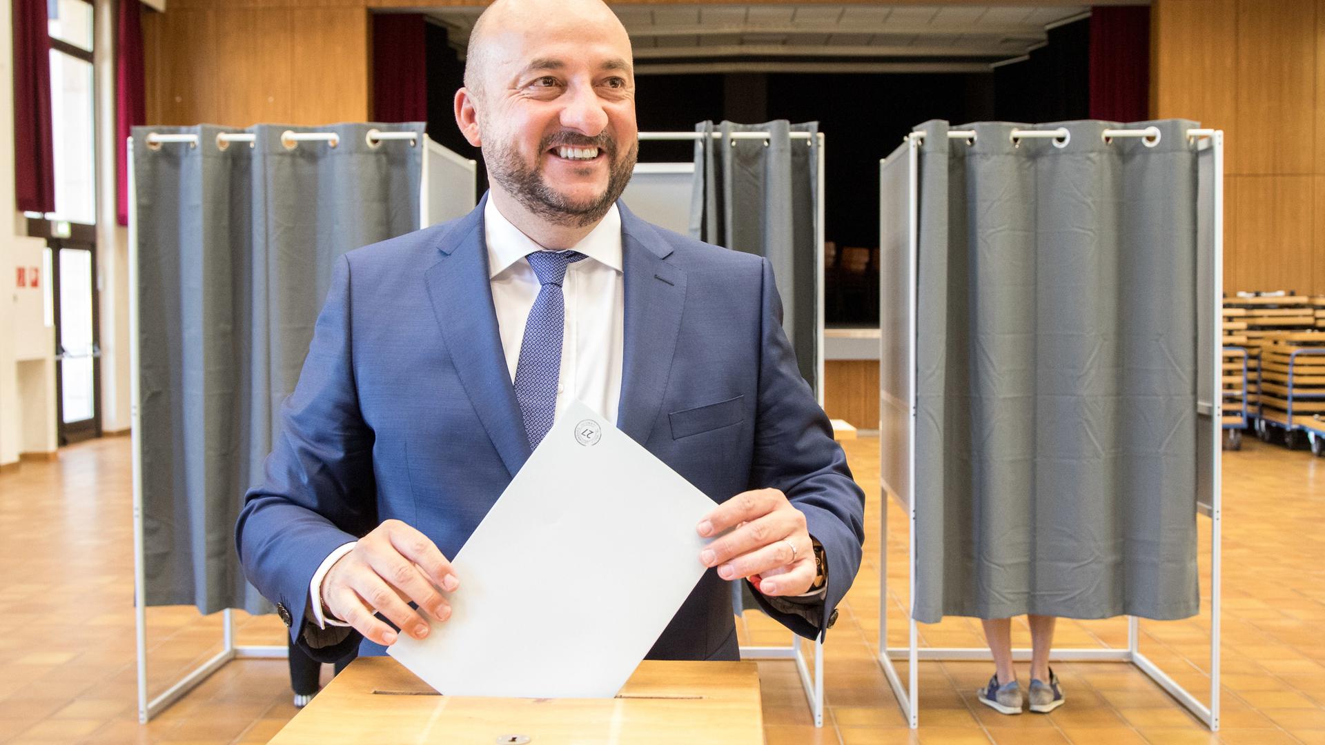 Le ministre de l'Economie Etienne Schneider (LSAP), a voté!