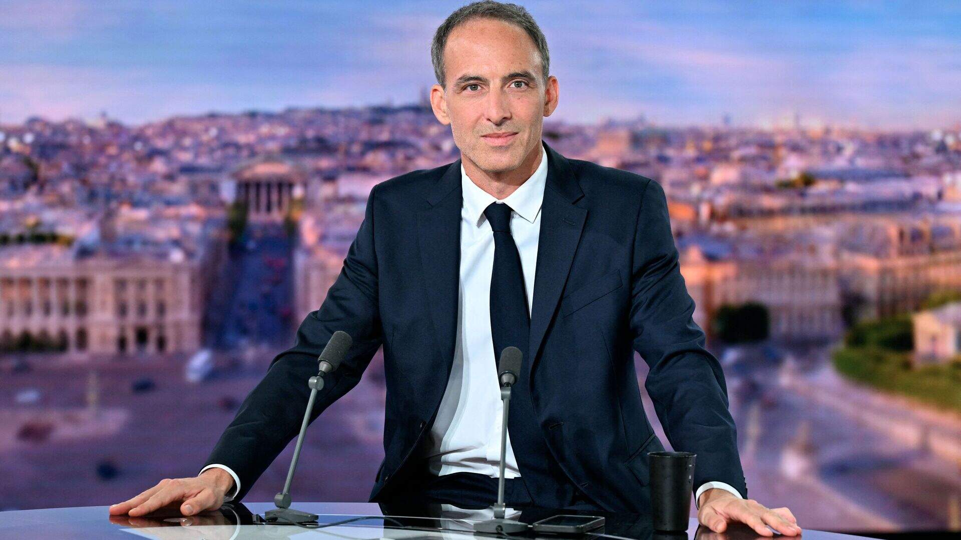 Raphaël Glucksmann candidat à la présidentielle «pour relever la France» |  Virgule