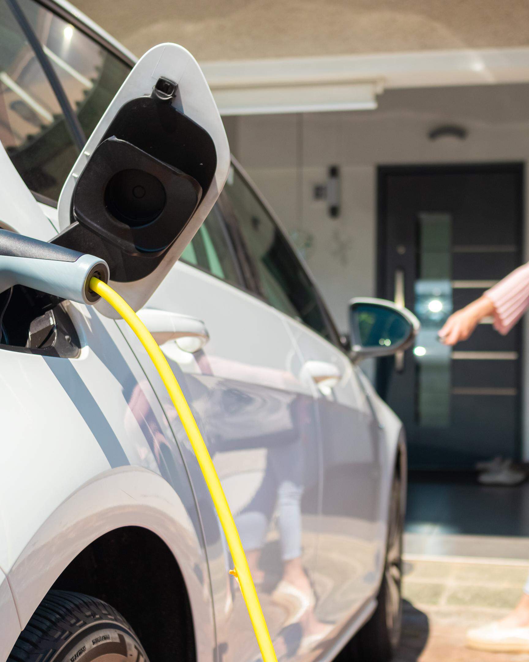 Installer une borne de recharge pour voitures électriques chez soi