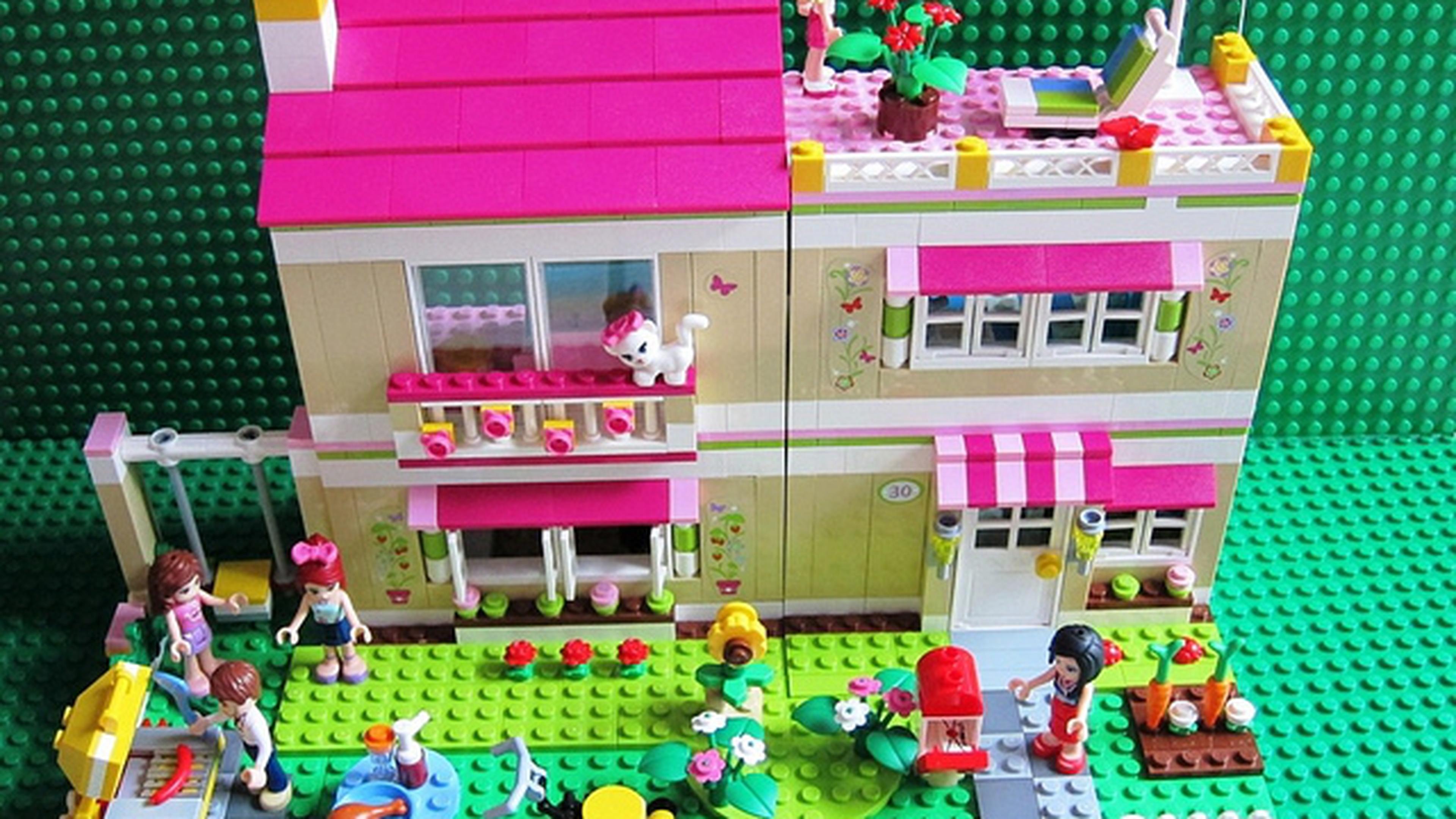Lego dépassé par son succès auprès des filles