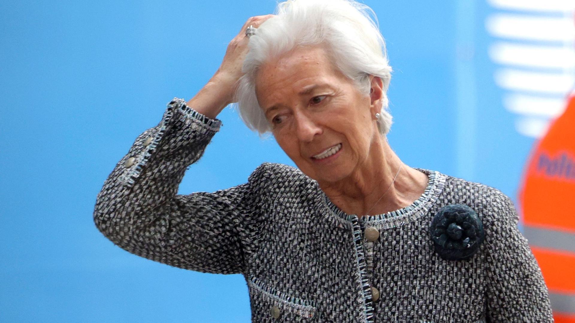 Christine Lagarde a réaffirmé ce vendredi la solidité du système bancaire de la zone euro auprès des dirigeants de l'UE réunis en sommet, alors que la crainte d'une crise financière faisait chuter les marchés.