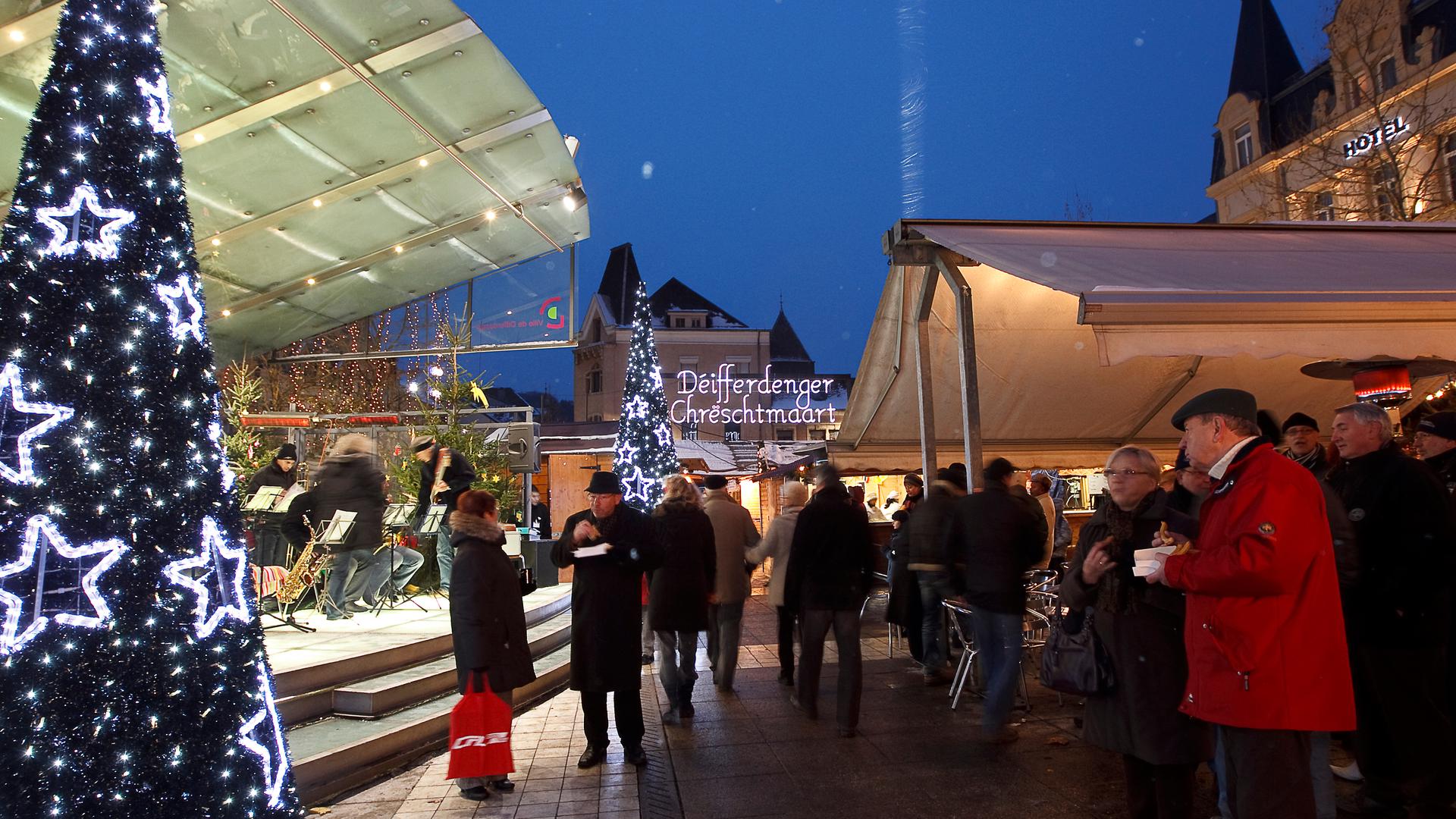 Noël à Differdange : le marché de Noël est ouvert jusqu'au 22 décembre inclus. 