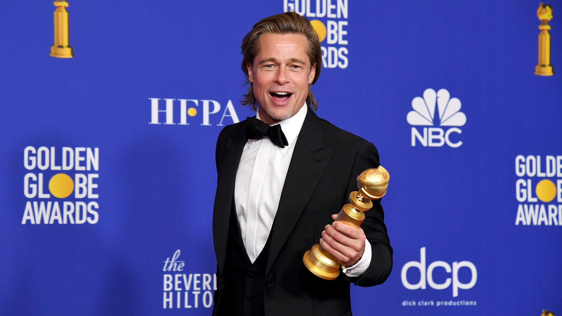 BEVERLY HILLS, CALIFORNIA - JANUARY 05: Brad Pitt, winner of Best Performance by a Supporting Actor in a Motion Picture, poses in the press room during the 77th Annual Golden Globe Awards at The Beverly Hilton Hotel on January 05, 2020 in Beverly Hills, California.   Kevin Winter/Getty Images/AFP
== FOR NEWSPAPERS, INTERNET, TELCOS & TELEVISION USE ONLY ==