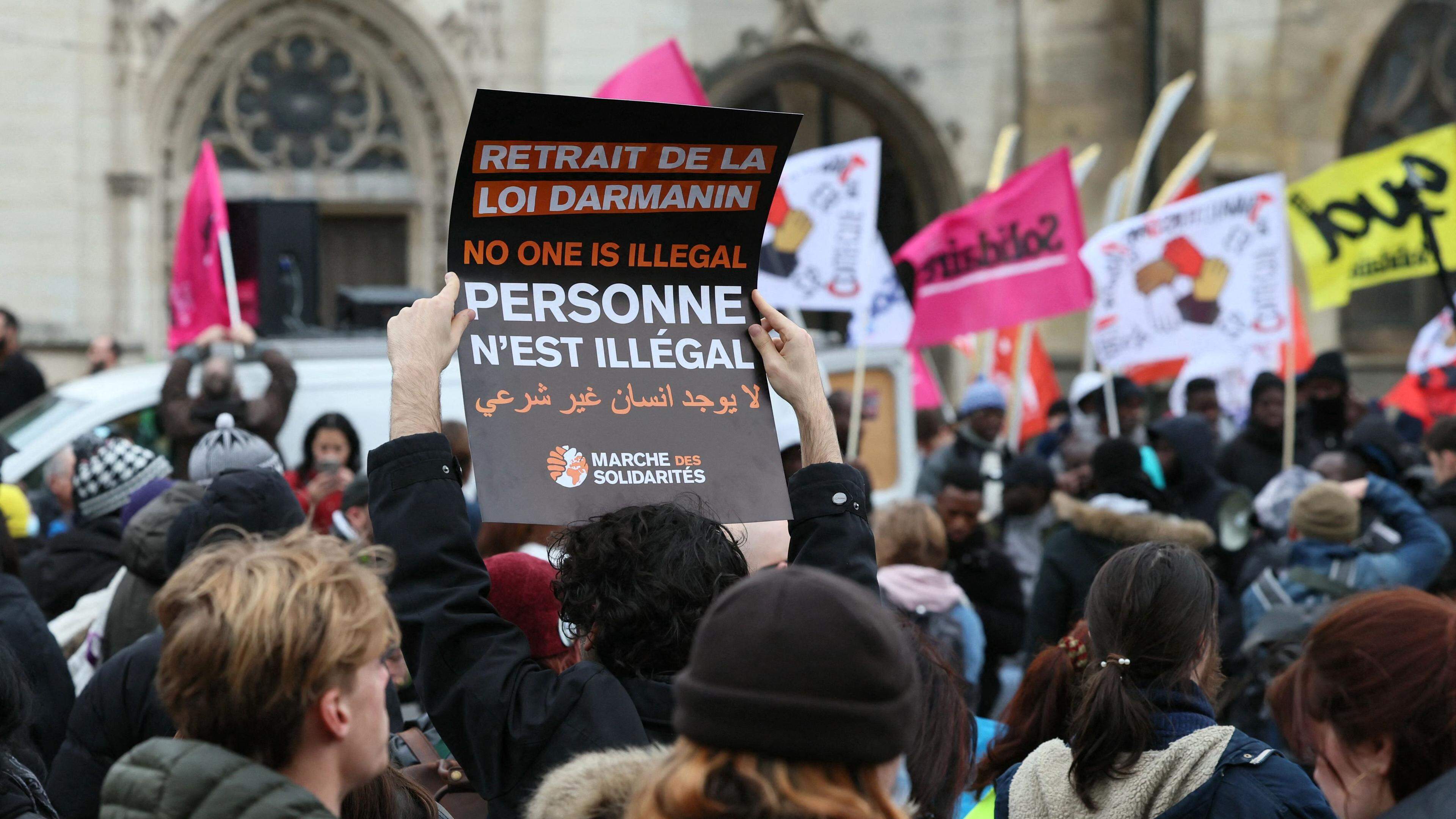 Manifestation à Paris contre la nouvelle loi sur l’immigration.