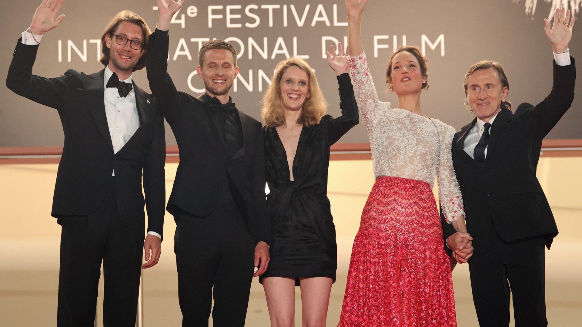 L'actrice luxembourgeoise est également à l'affiche d'un second film, «Hold me tight» («Serre-moi fort»), du réalisateur français Mathieu Amalric, projeté dans la section «Cannes Première».