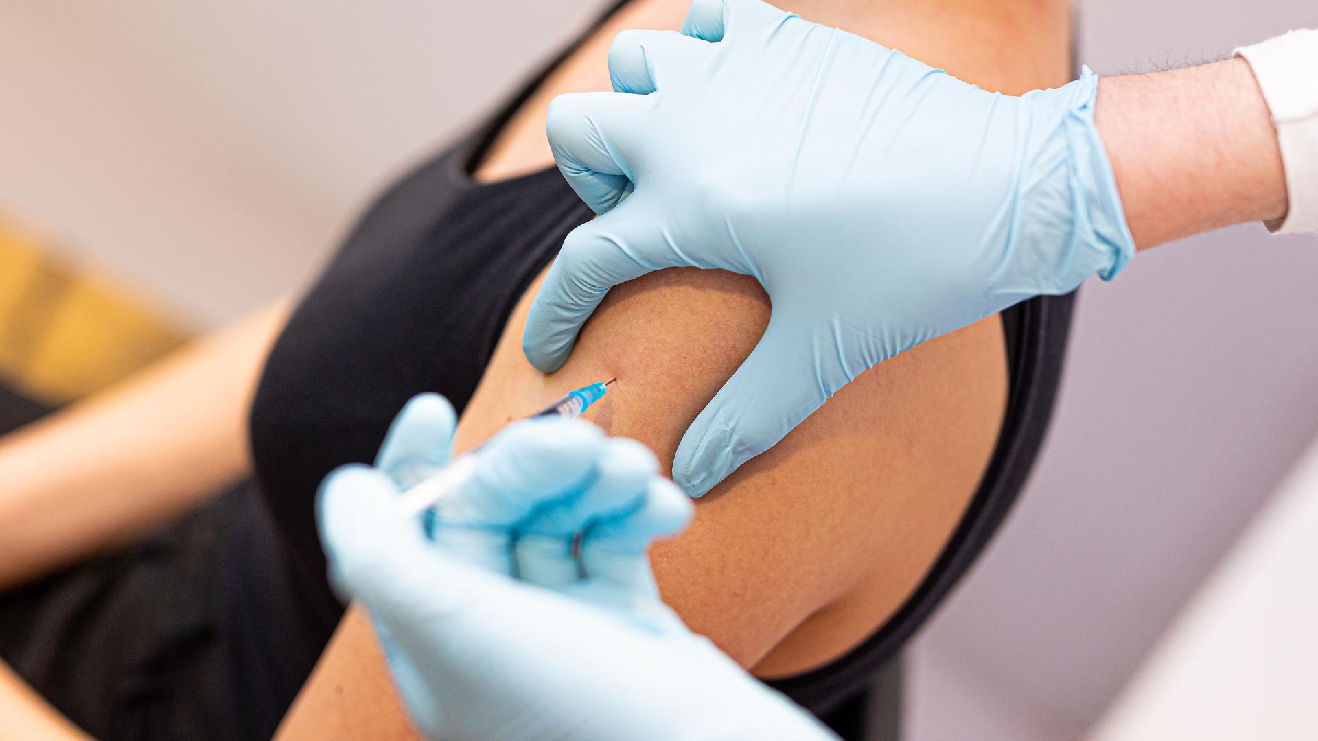 L'OMS émet de nouvelles recommandations concernant la vaccination anti-covid.