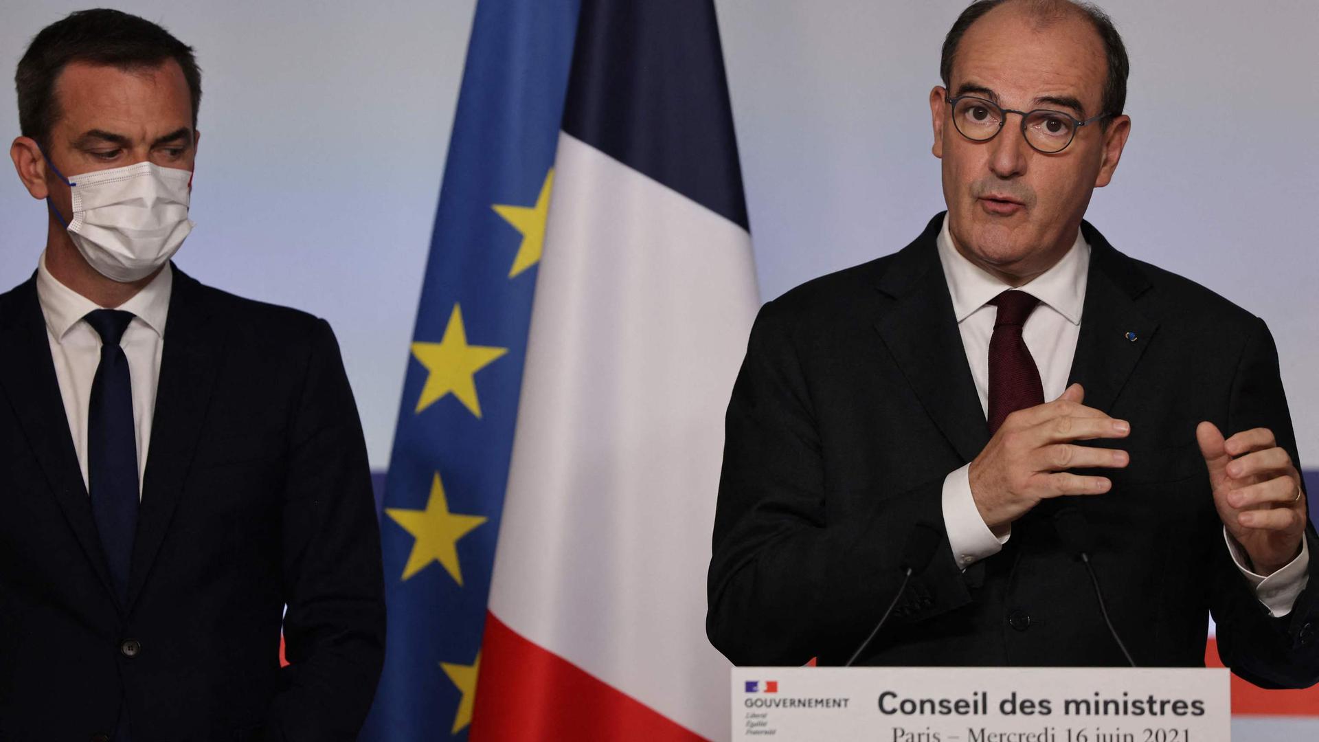 Olivier Véran, ministre de la Santé, et Jean Castex détaillent les nouvelles mesures sanitaires qui entreront en vigueur dès jeudi en France.