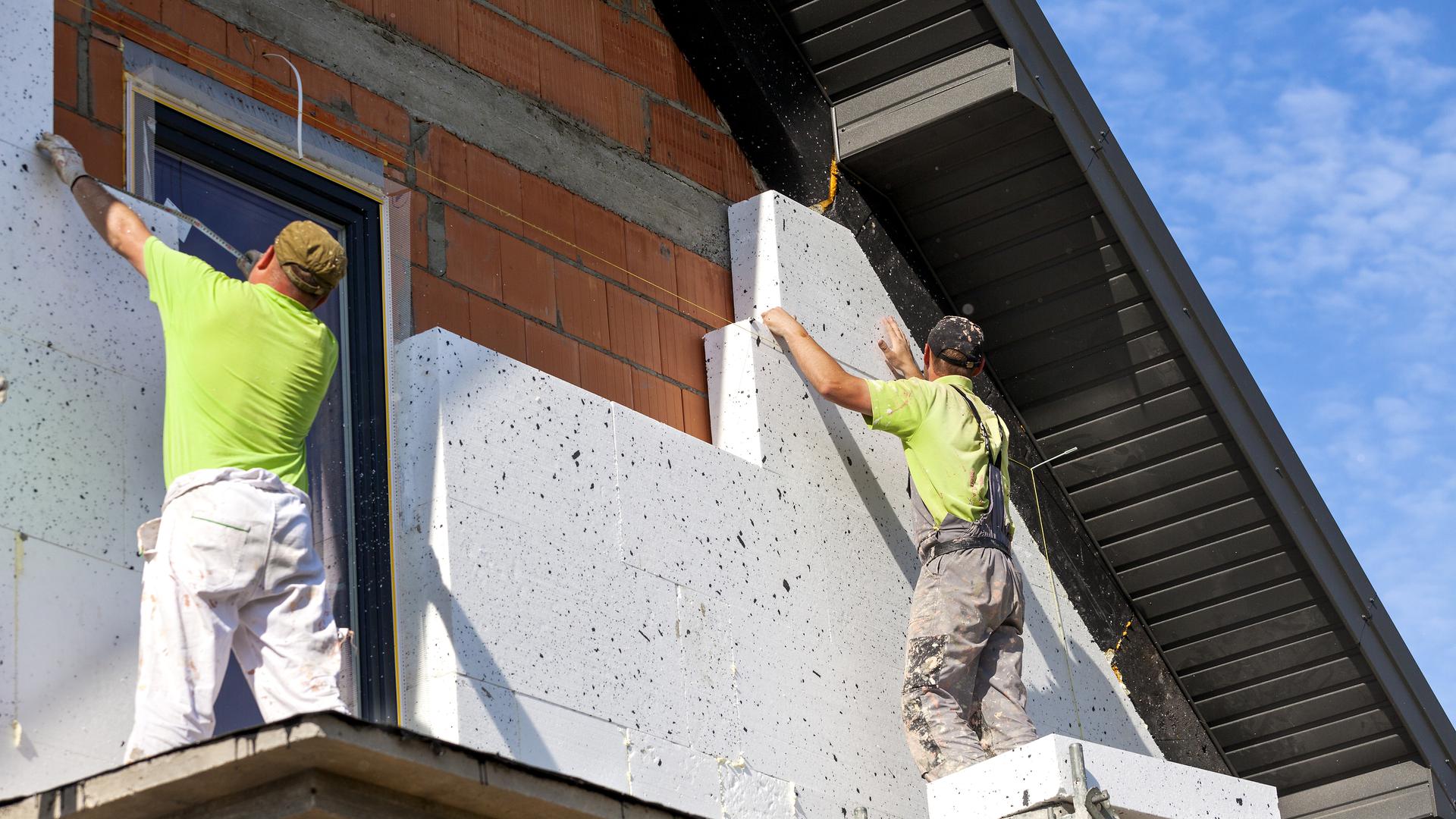 Klima-Agence propose un outil pour simuler les aides possibles pour rénover son logement. 