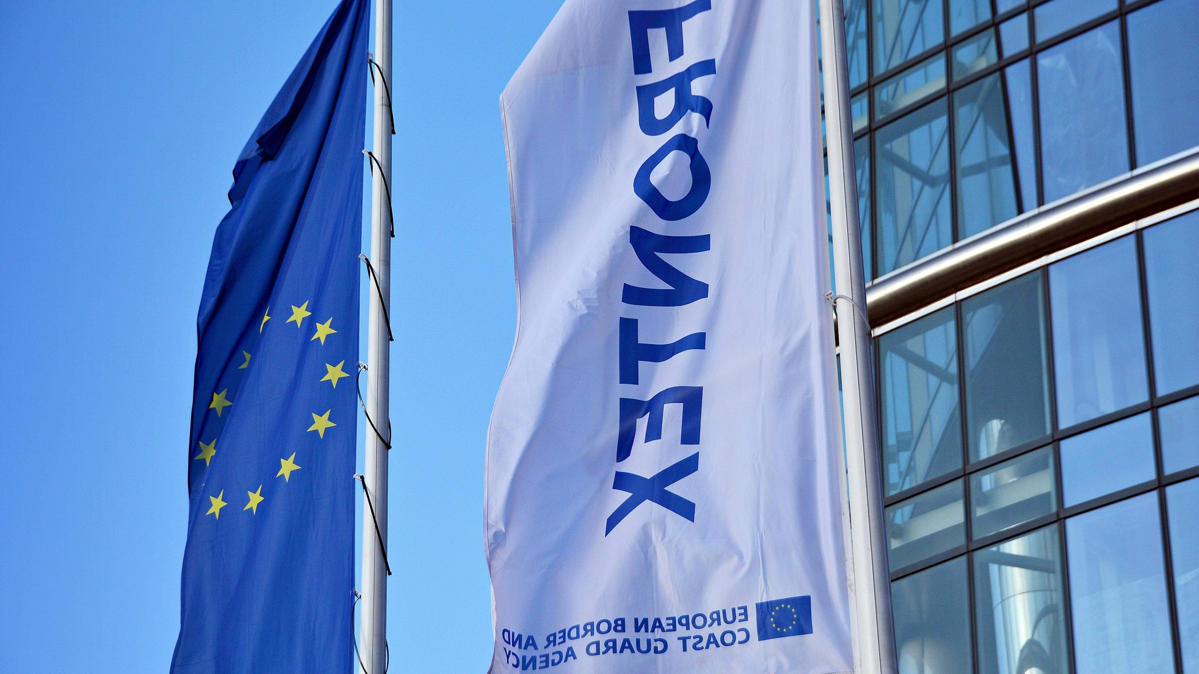 Jugée inefficace à ses débuts en 2004, Frontex est aujourd’hui une agence européenne en pleine expansion.