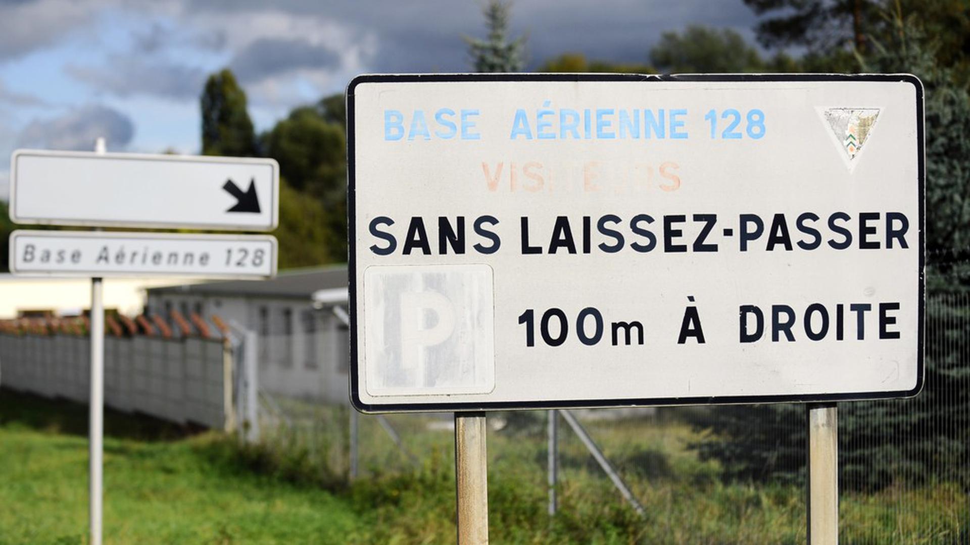 Photo prise le 17 octobre 2014 sur l'ancienne base aérienne 128 de Metz-Frescaty, fermée en 2011