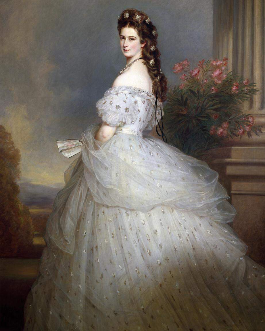 Il est fort probable que l'impératrice Sissi d'Autriche ait servi de modèle pour la coiffure.