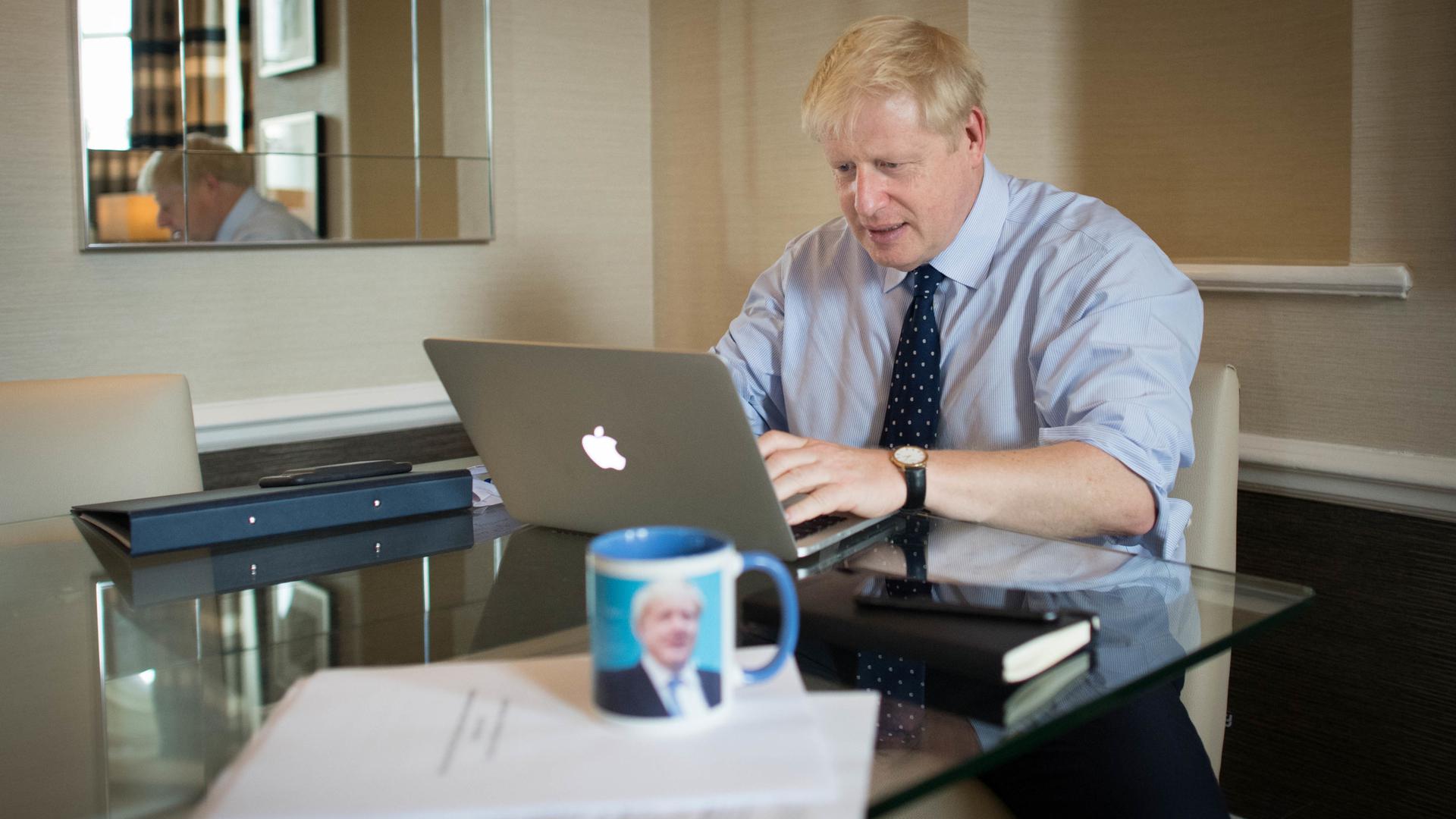 Le Premier ministre britannique réservera son annonce aux militants de son camp et non aux parlementaires.