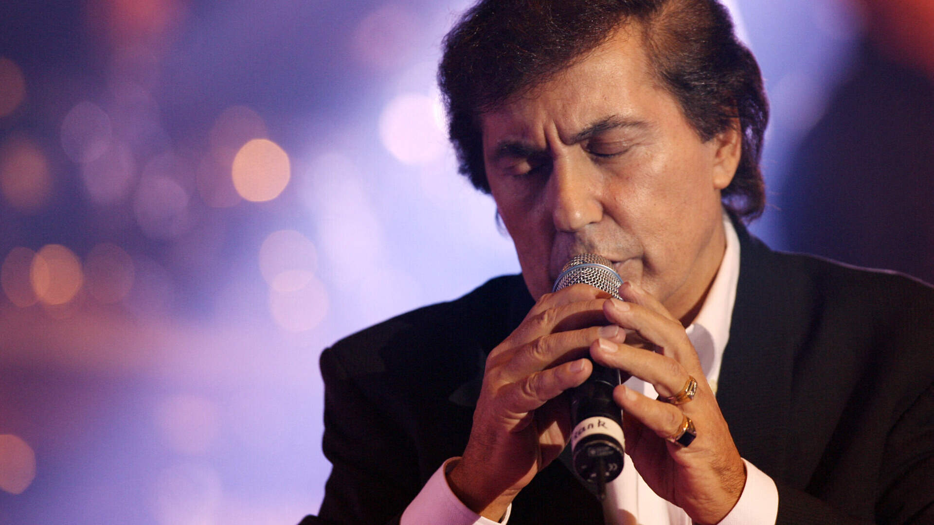 Le crooner belge d'origine italienne Frank Michael est mort à 79 ans |  Virgule