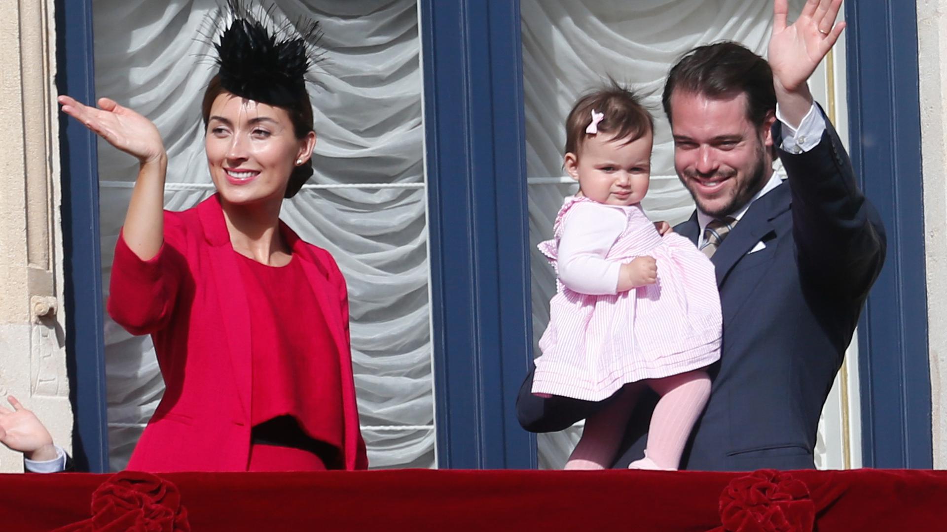 Ici en compagnie de son époux le prince Félix, la princesse Claire a vu le jour en Allemagne.