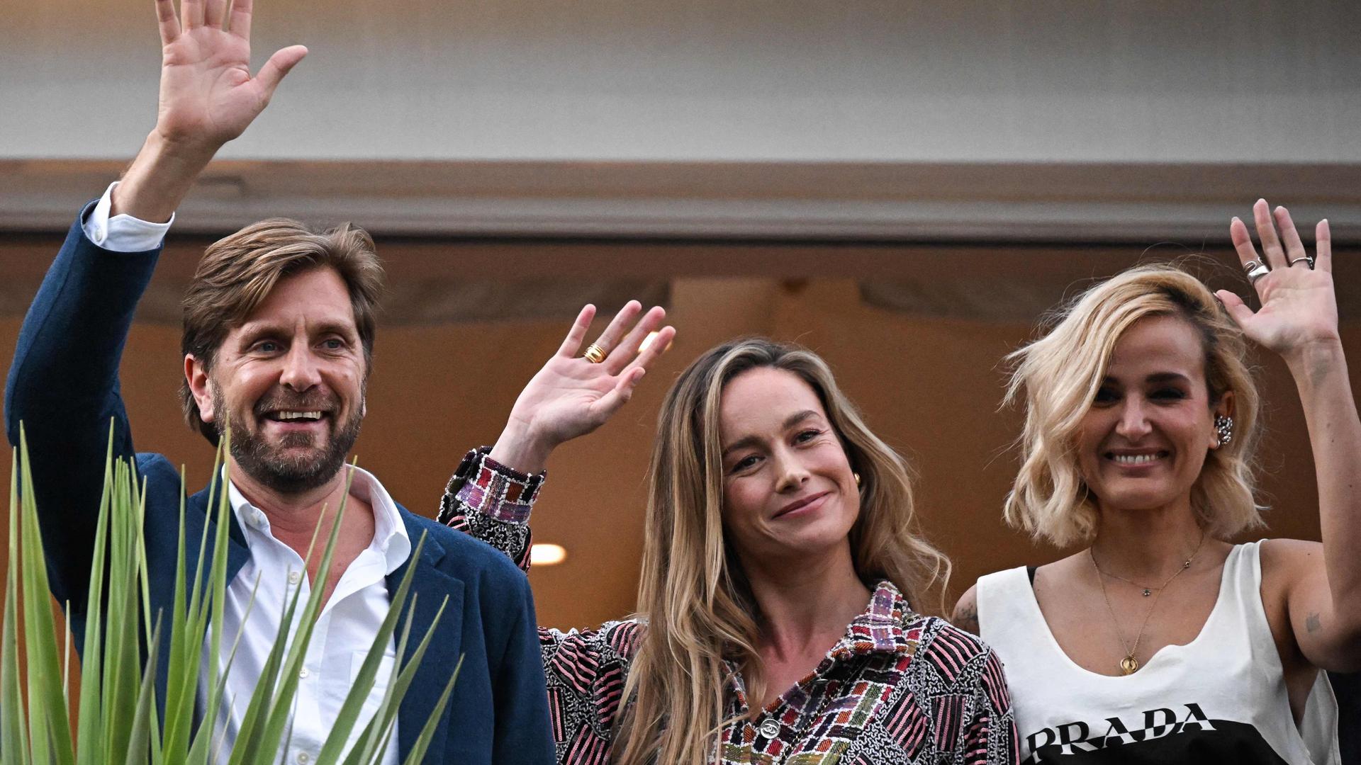 Le réalisateur suédois Ruben Ostlund est le président du jury de ce 76e Festival de Cannes. L'actrice américaine Brie Larson et la réalisatrice française Julia Ducournau font partie de ce jury.