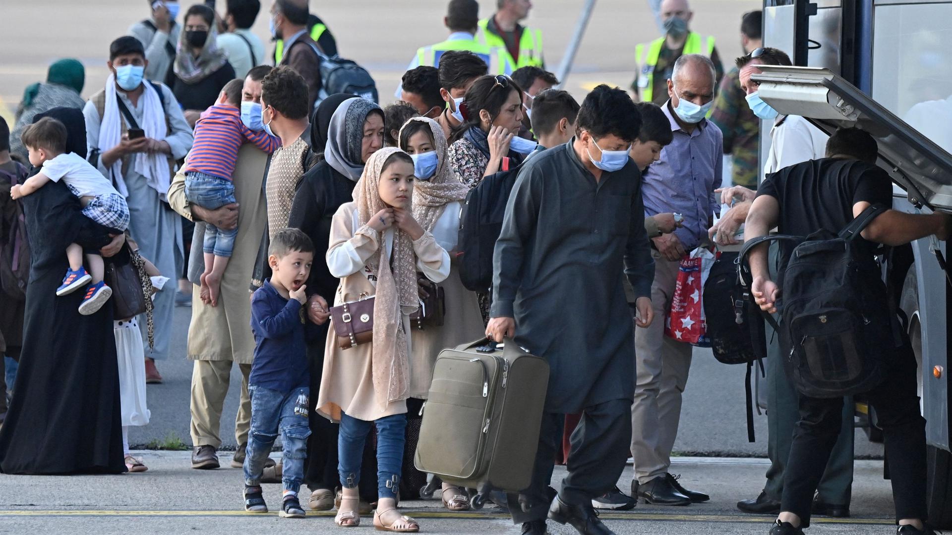 Parmi les personnes accueillies à l'aéroport militaire de Melsbroek, figurait la famille luxembourgeoise attendue.