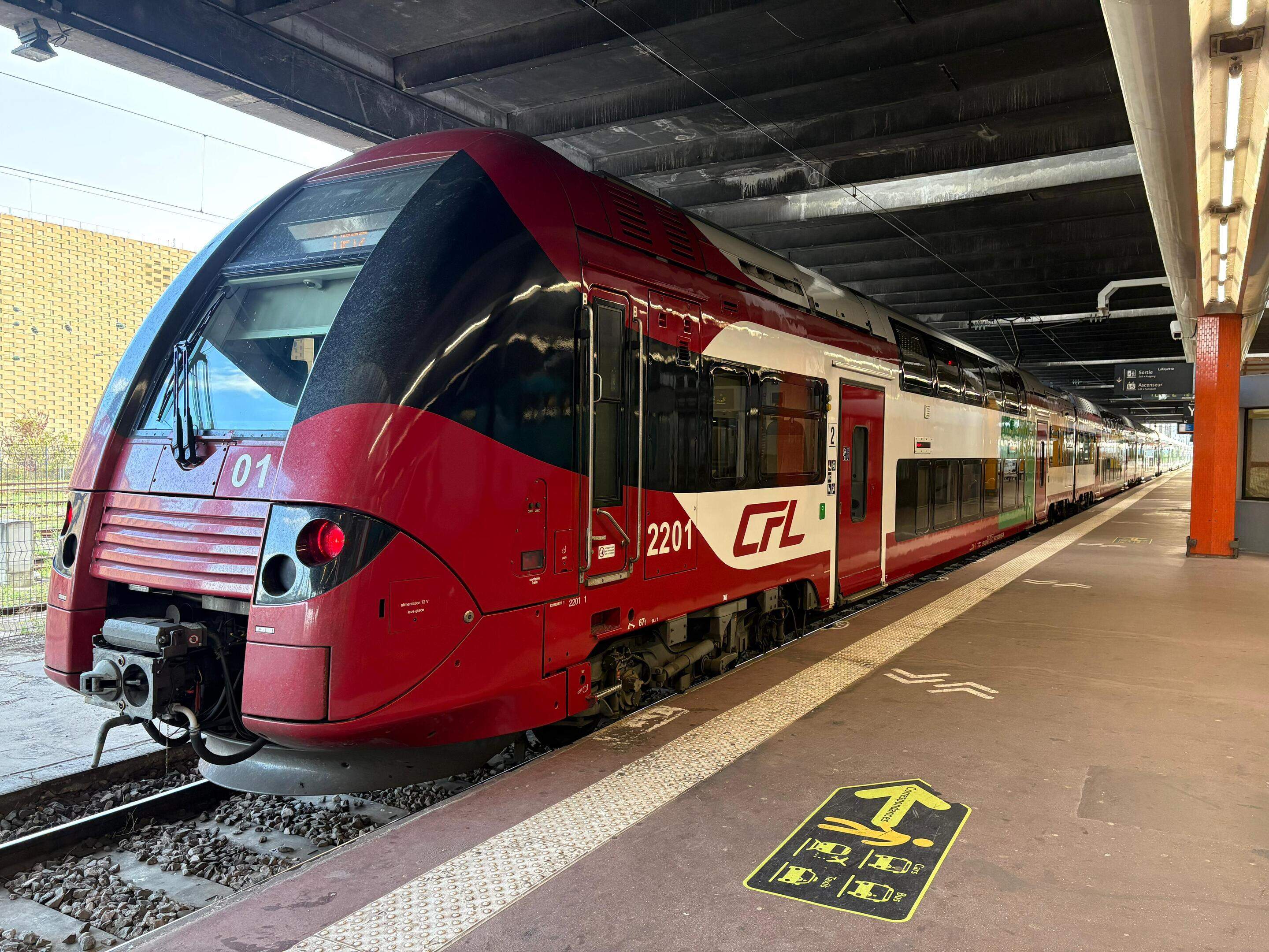 Magazine Chemins De Fer Régionaux N°210 - Sujet : Alger Limoges Vetra CB60 - Numéro D'occasion