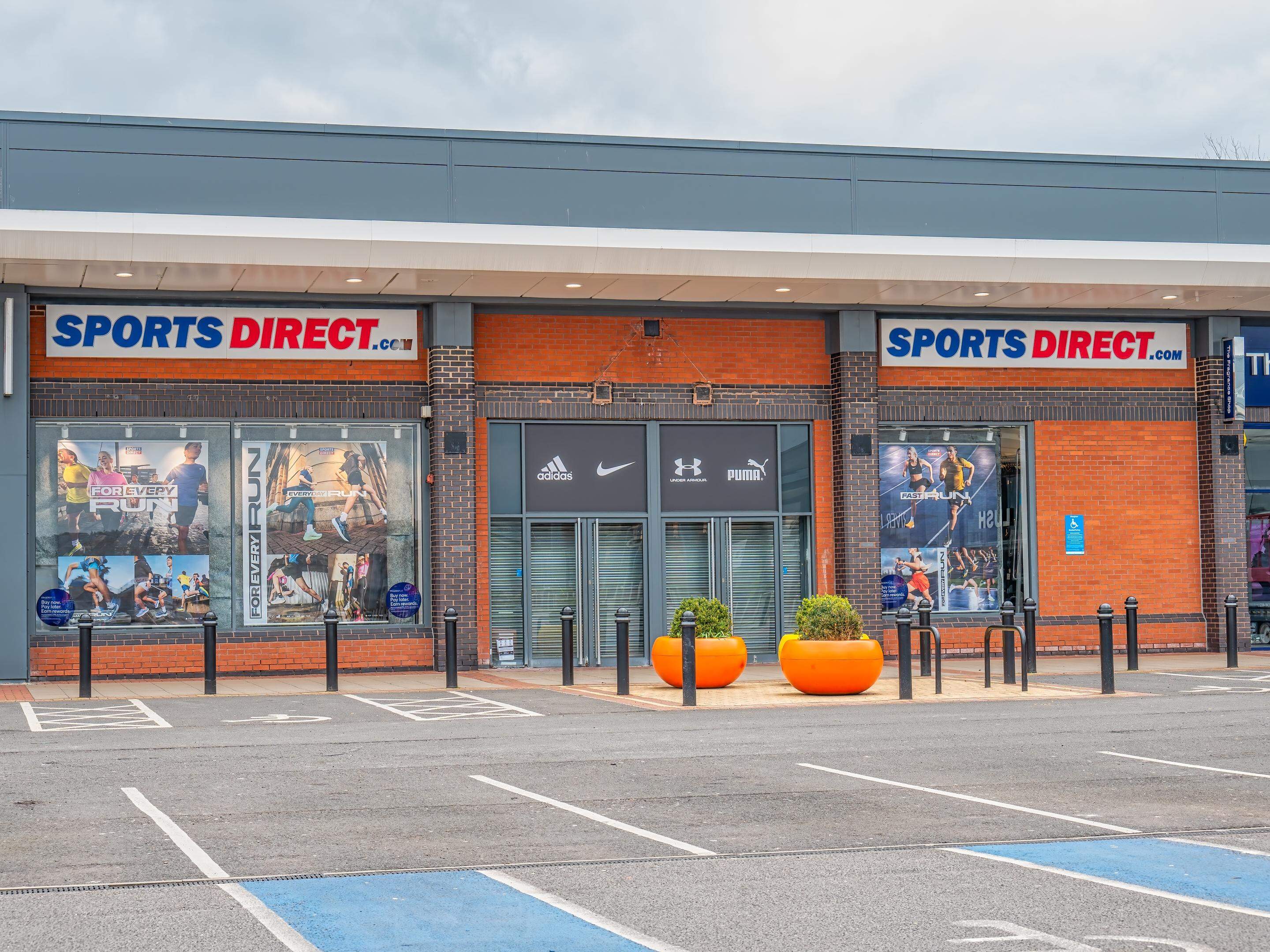 Magasin sport direct clearance
