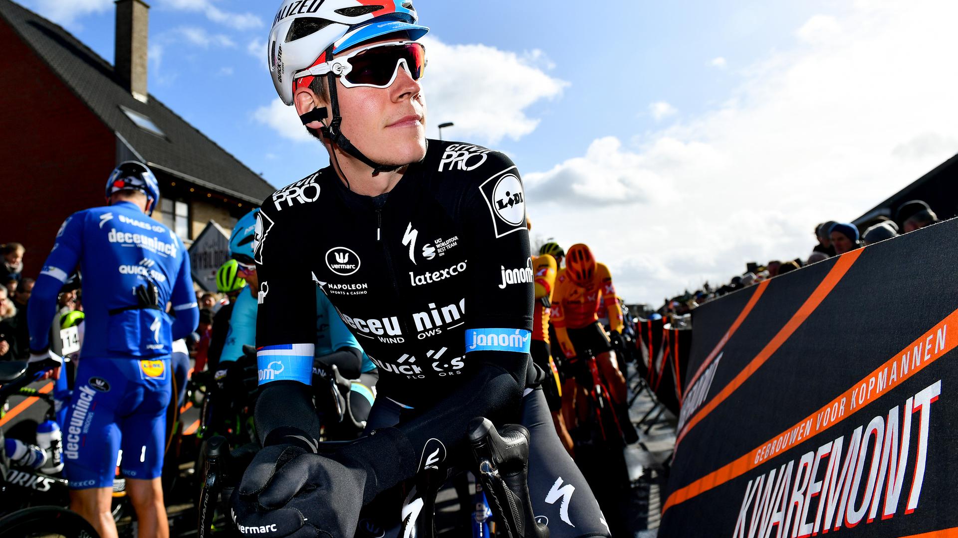 En fin de contrat avec son équipe, Bob Jungels ne s'en inquiète pas trop. Le coureur luxembourgeois est davantage préoccupé par la pandémie de coronavirus.