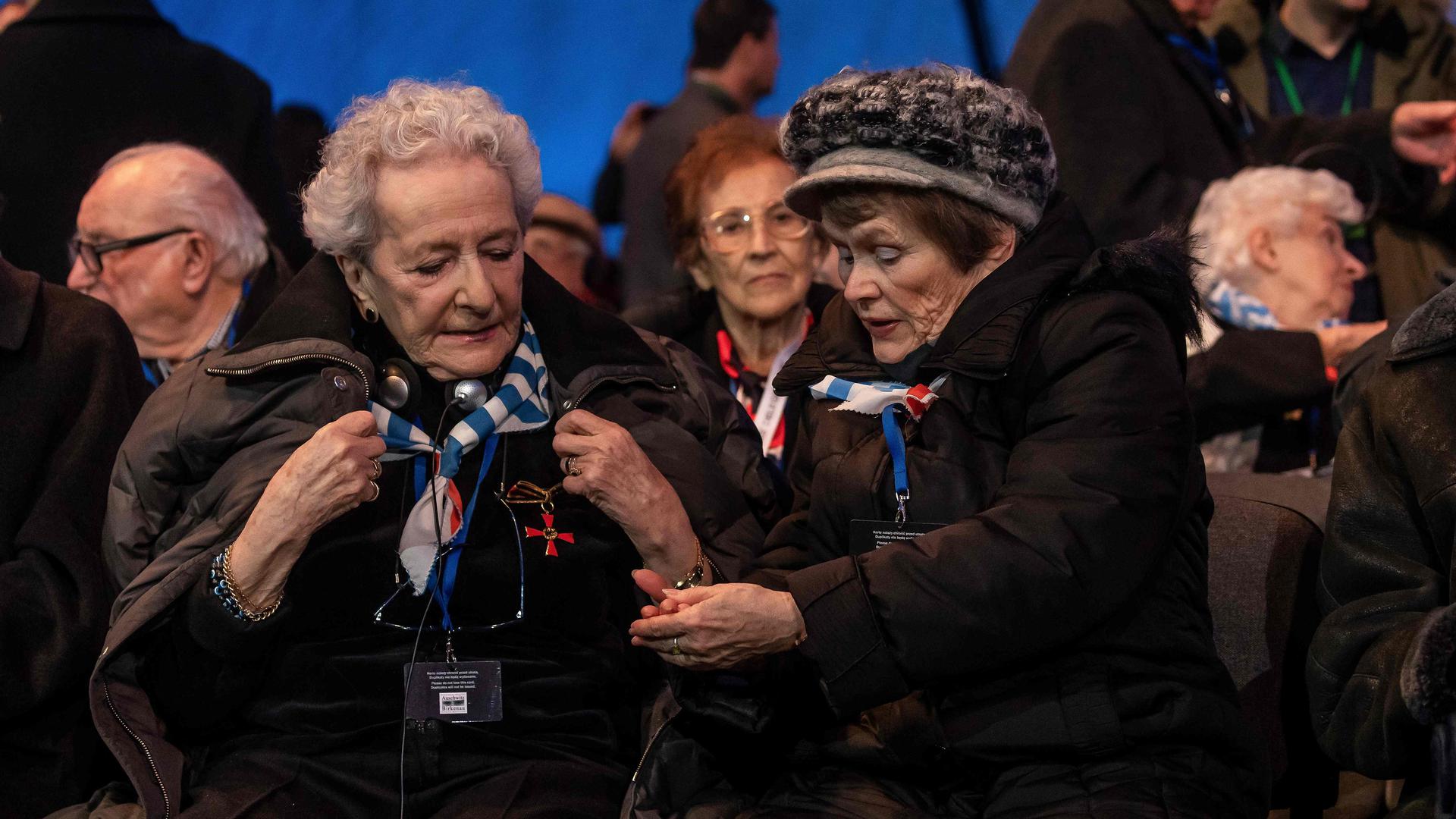 Rund 7000 Gefangene waren noch am Leben, als die Rote Armee Auschwitz am 27. Januar 1945 befreite.