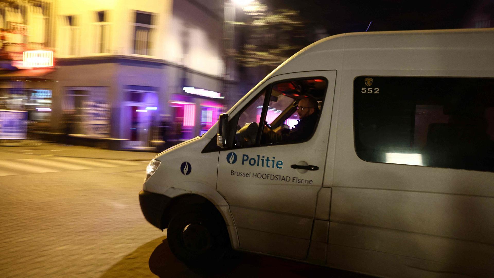 Un policier belge a été tué jeudi dans une attaque au couteau à Bruxelles, ont annoncé les autorités, qui s'interrogent sur le mobile de l'assaillant.