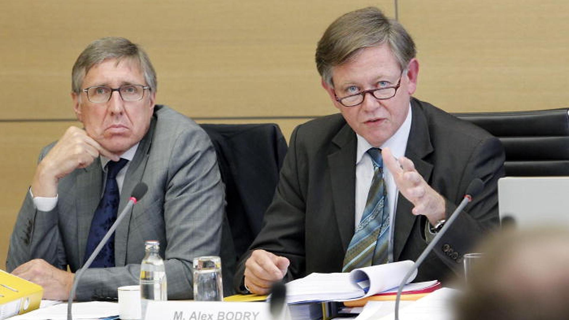 François Bausch (Déi Gréng), rapporteur de la commission d'enquête et le président Alex Bodry (LSAP)