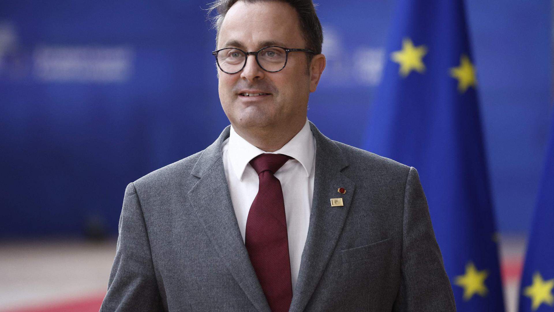 Luxembourg's Prime Minister Xavier Bettel arrives for a EU Summit, at the EU headquarters in Brussels, on March 23, 2023. - The two-day summit of the 27 European Union leaders in Brussels aims to build on previous European Council meetings where EU leaders will discuss the latest developments including continued EU support for Ukraine, the economy, energy, and migration. (Photo by Kenzo TRIBOUILLARD / AFP)