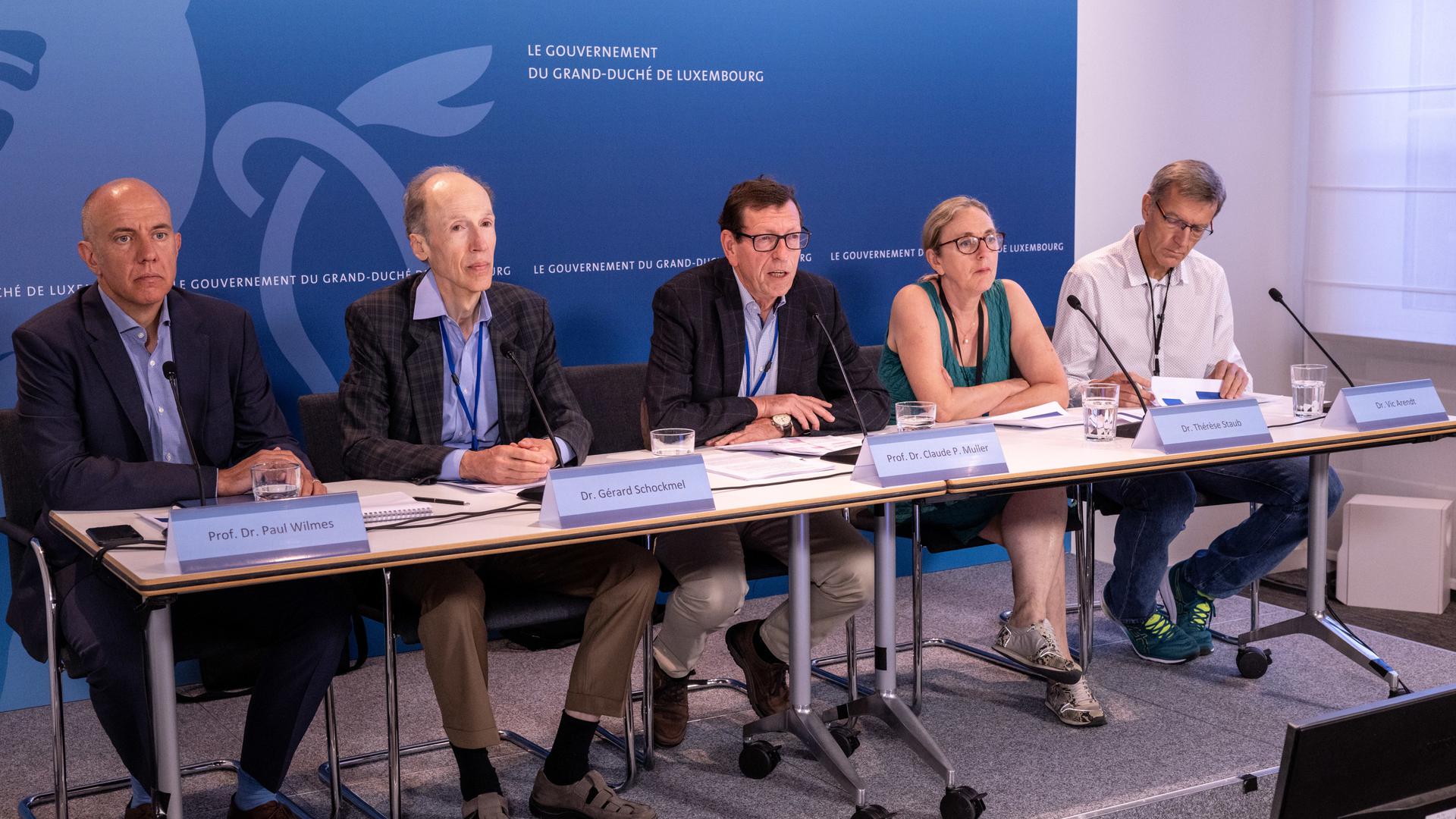 L'étude montre que pour les plus de 50 ans, une troisième dose anti-covid permet de réduire à 95% une hospitalisation en soins intensifs, alors que ce taux ne dépasse pas les 75% avec uniquement une deuxième injection.