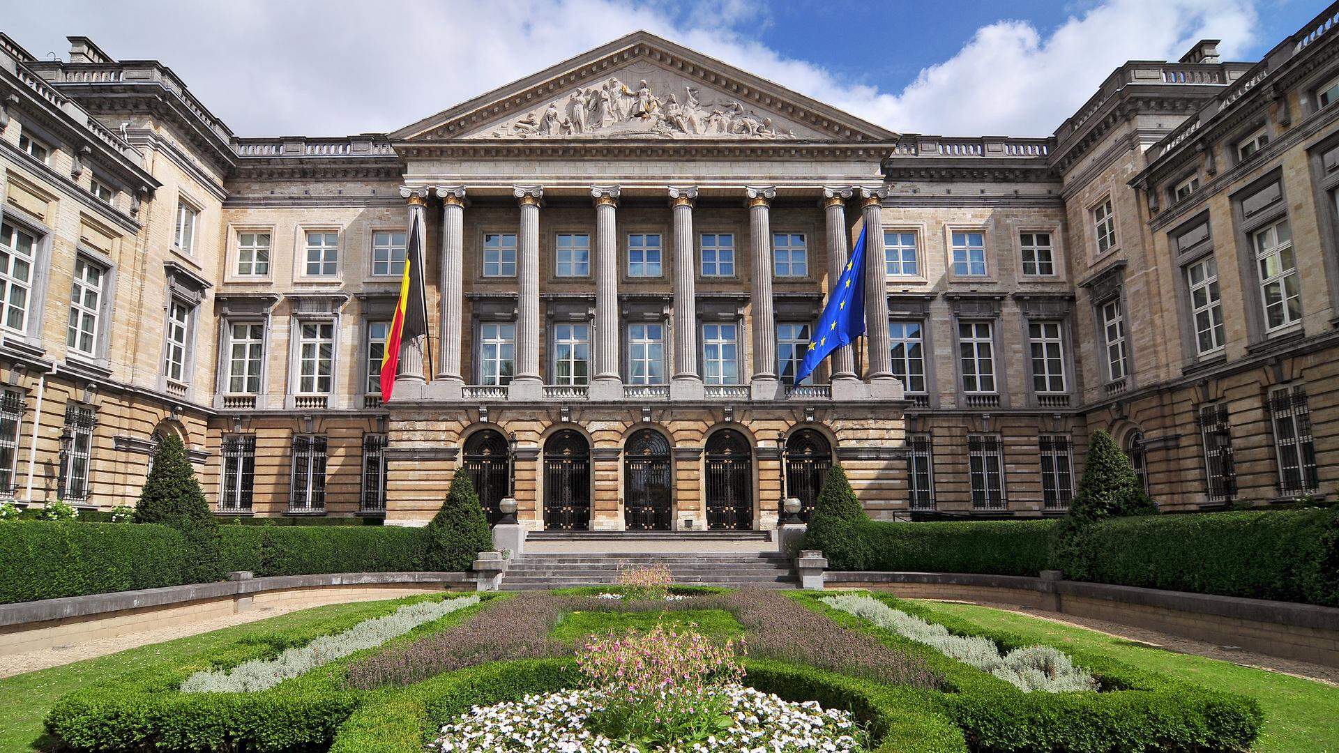 Le parlement de la région bruxelloise est la dernière institution en date à s'être retrouvée épinglée dans la presse. 