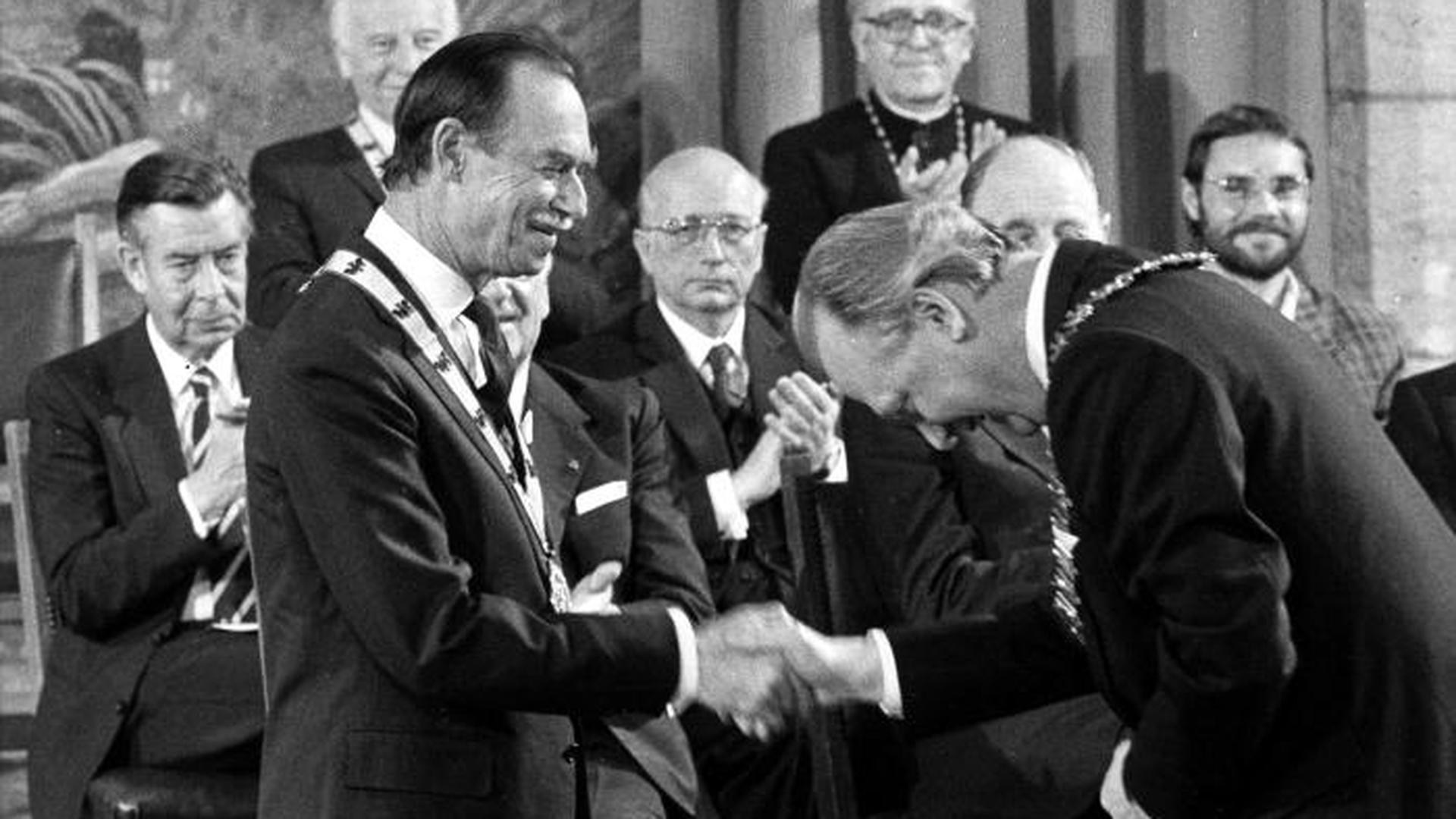 Le 8 mai 1986, le grand-duc Jean, en tant que représentant du peuple luxembourgeois, reçoit le prix Charlemagne
