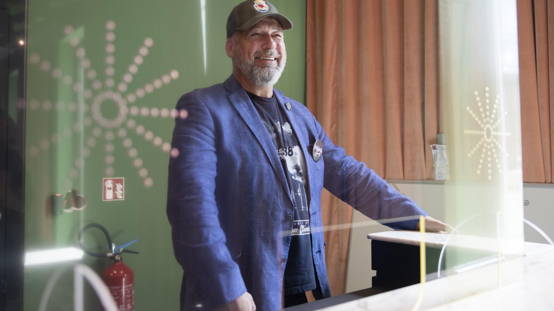 Après avoir travaillé pour les hôtels Novotel de la capitale André Pêcheur prend la tête du Mama Shelter.