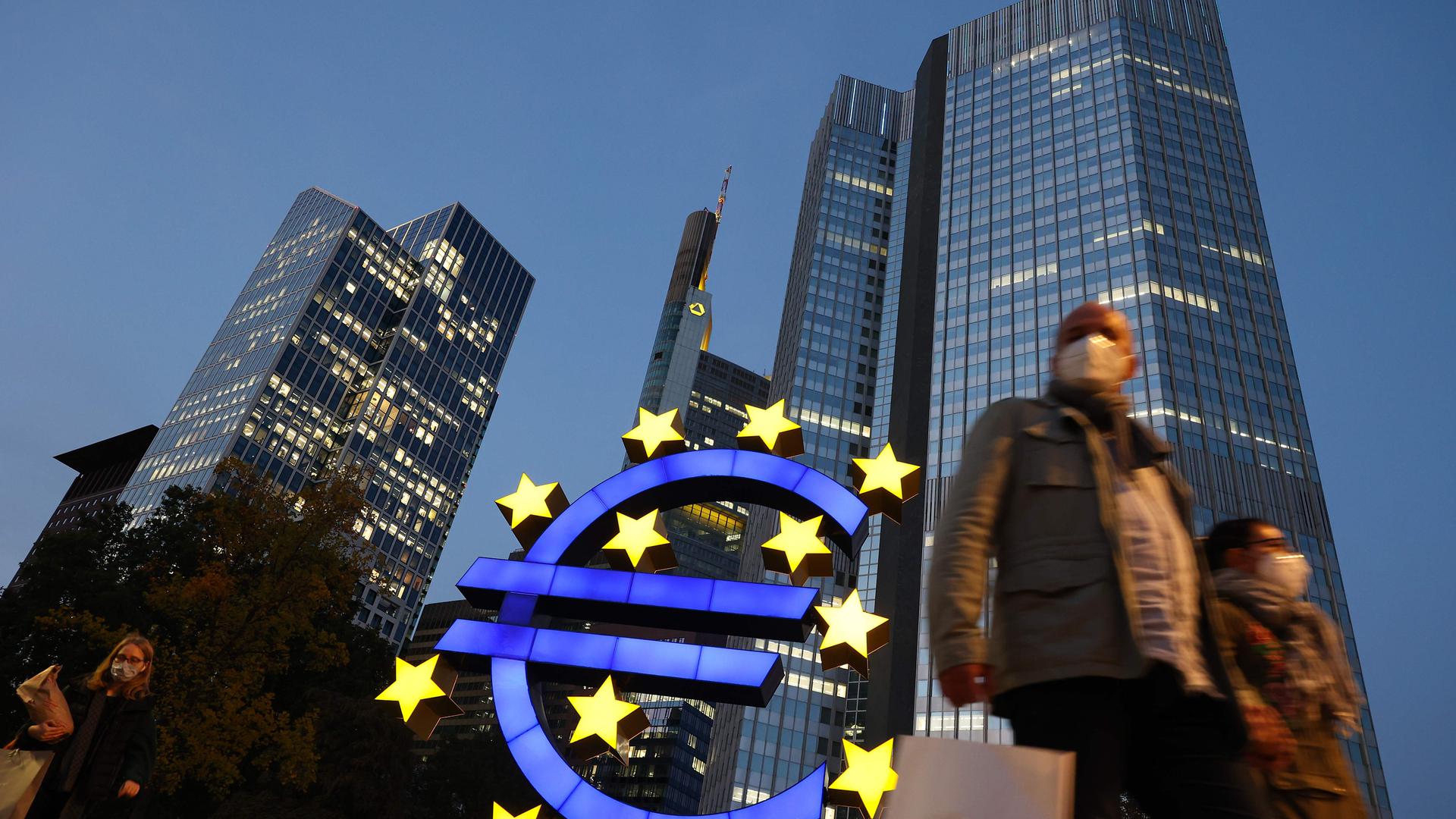 La politique de resserrement monétaire de la BCE doit durer jusqu'à mi-2024.