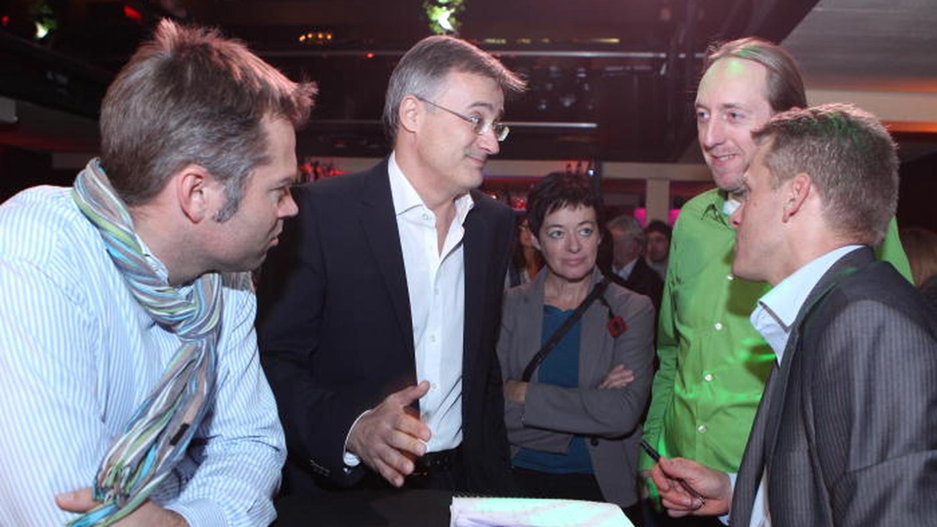 Félix Braz et Josée Lorsché (au centre), les deux députés Verts du Sud cachent mal leur déception. Ils préfèrent jouer la prudence.
