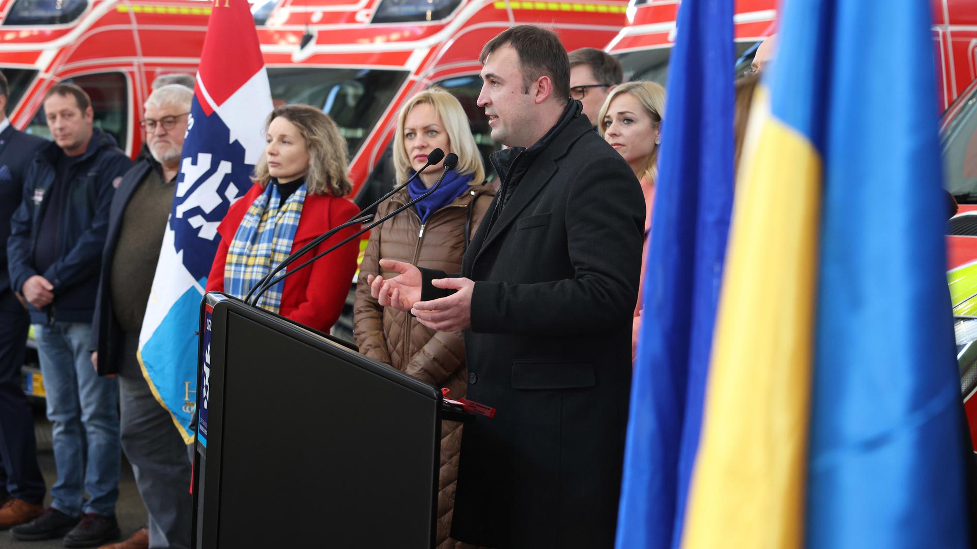 Le 15 décembre, le CGDIS a remis huit ambulances à LUkraine.