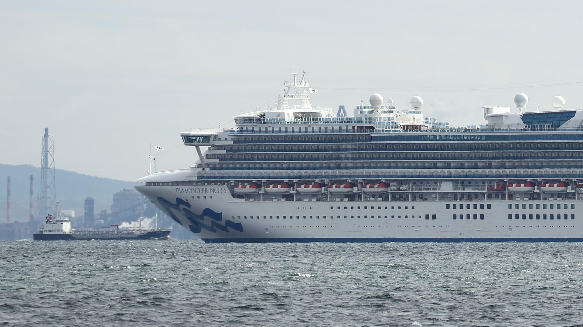Le Diamond Princess et ses 3.711 passagers sont immobilisés dans le port de Yokohama, près de Tokyo