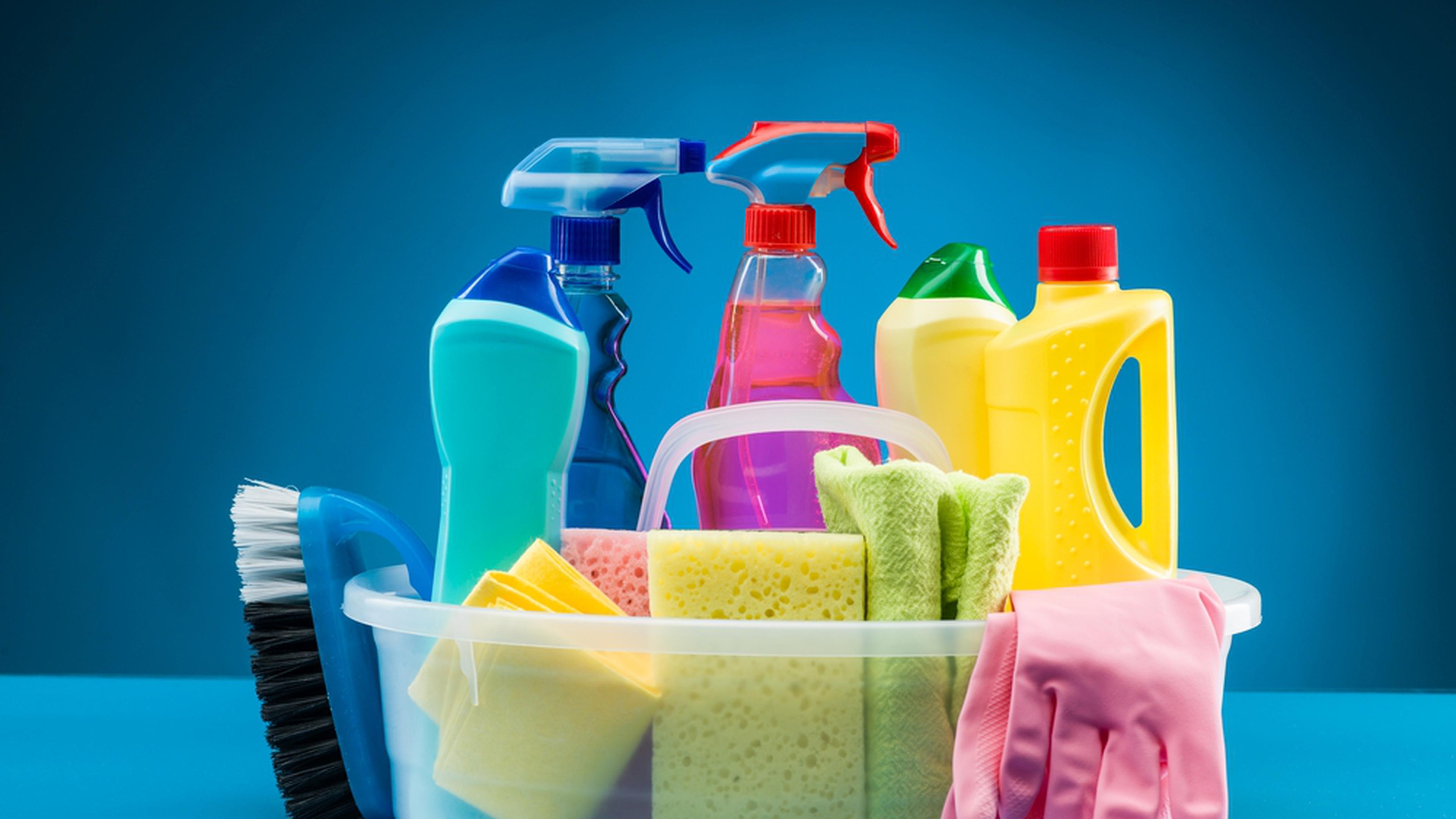 Faire ses produits d'entretien maison - nettoyer et assainir sa