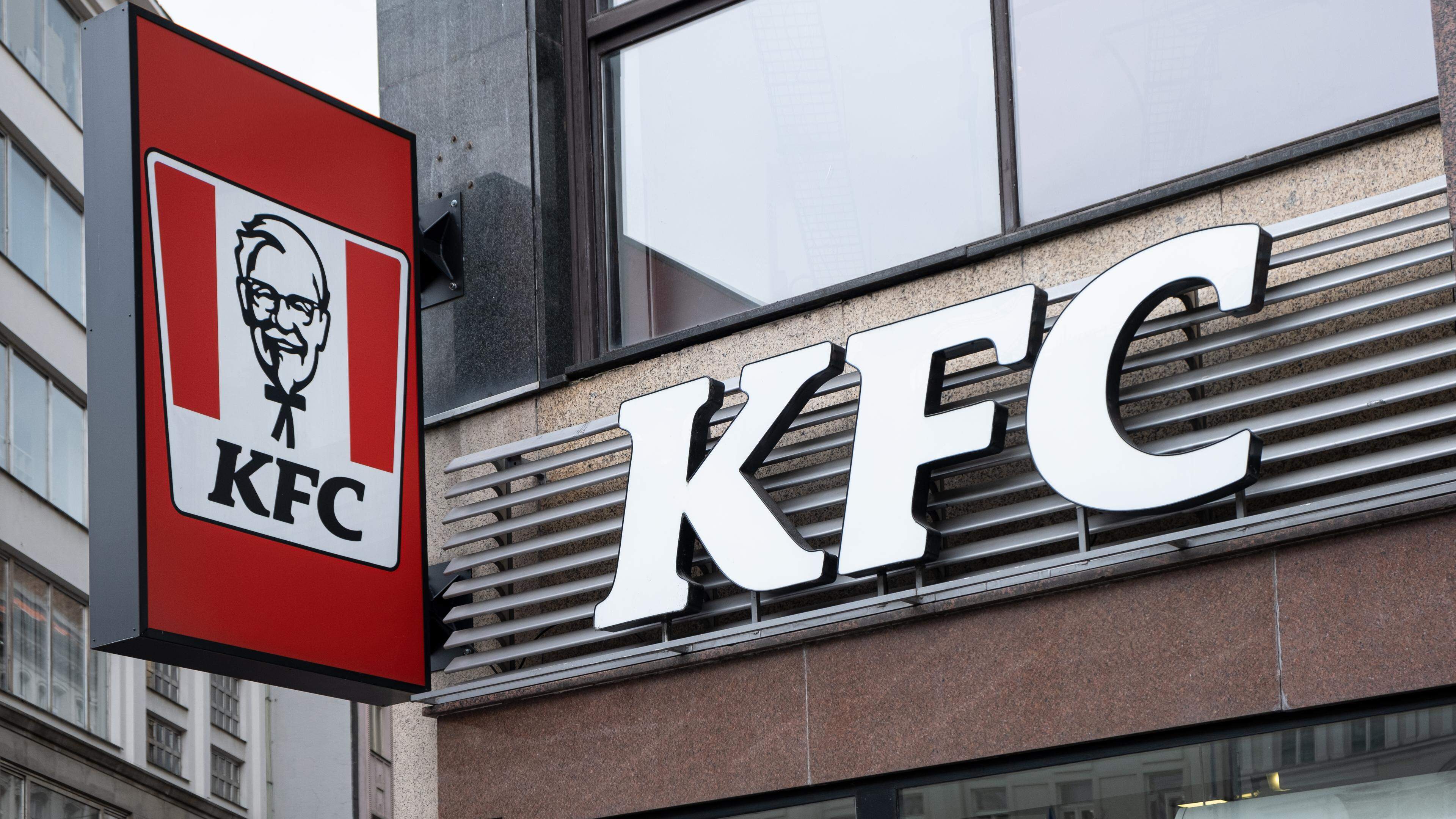 KFC plans to recruit 600 staff for Luxembourg outlets | Luxembourg Times