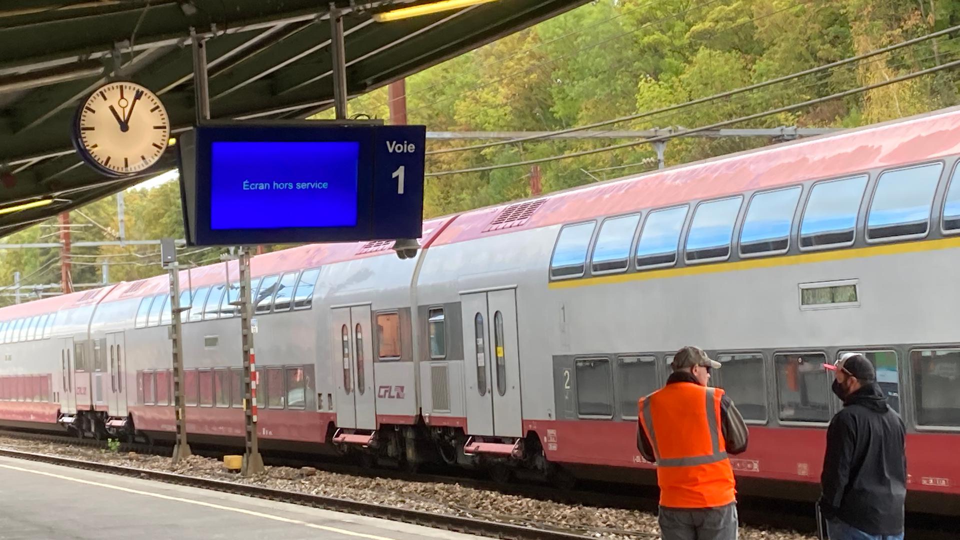 Les 60 trains quotidiens entre Esch et Audun ne sont pas suffisamment fréquentés et posent problème dans la circulation.