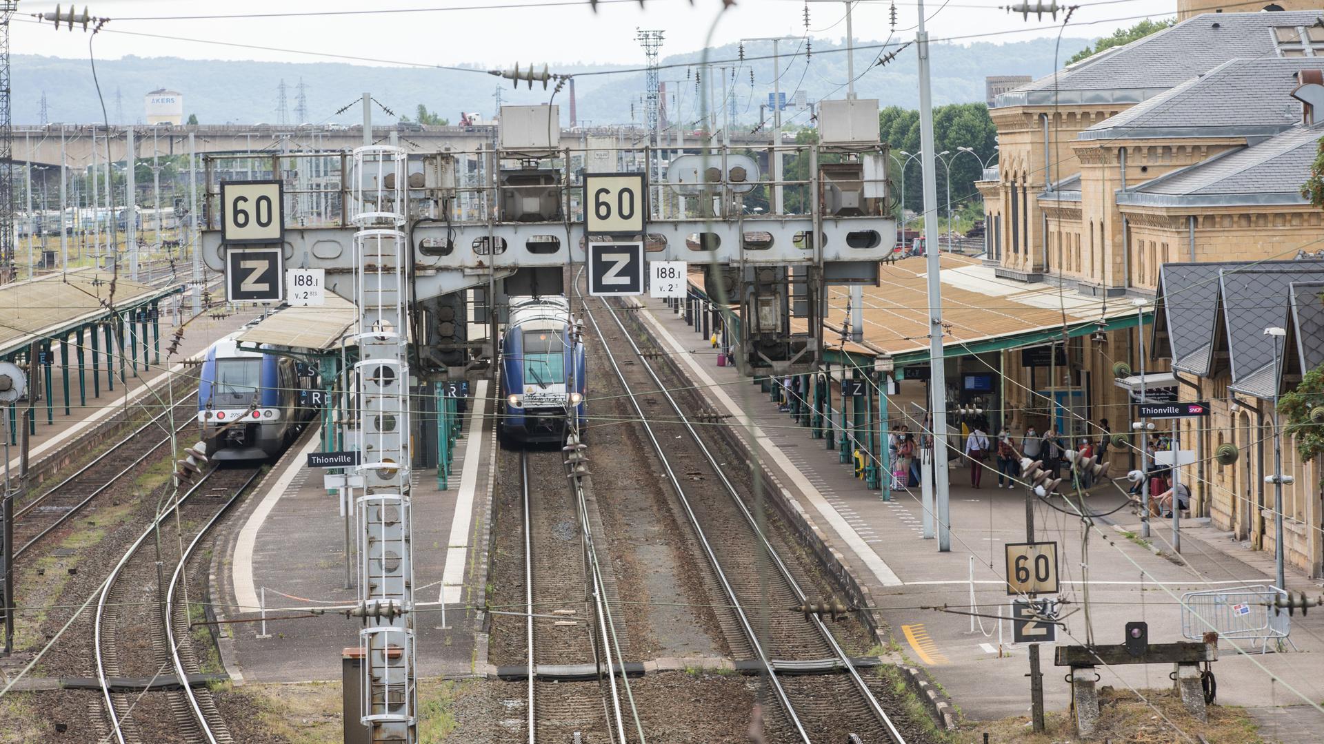 SNCF Réseau manque cruellement d'argent pour rénover les voies ferrées.